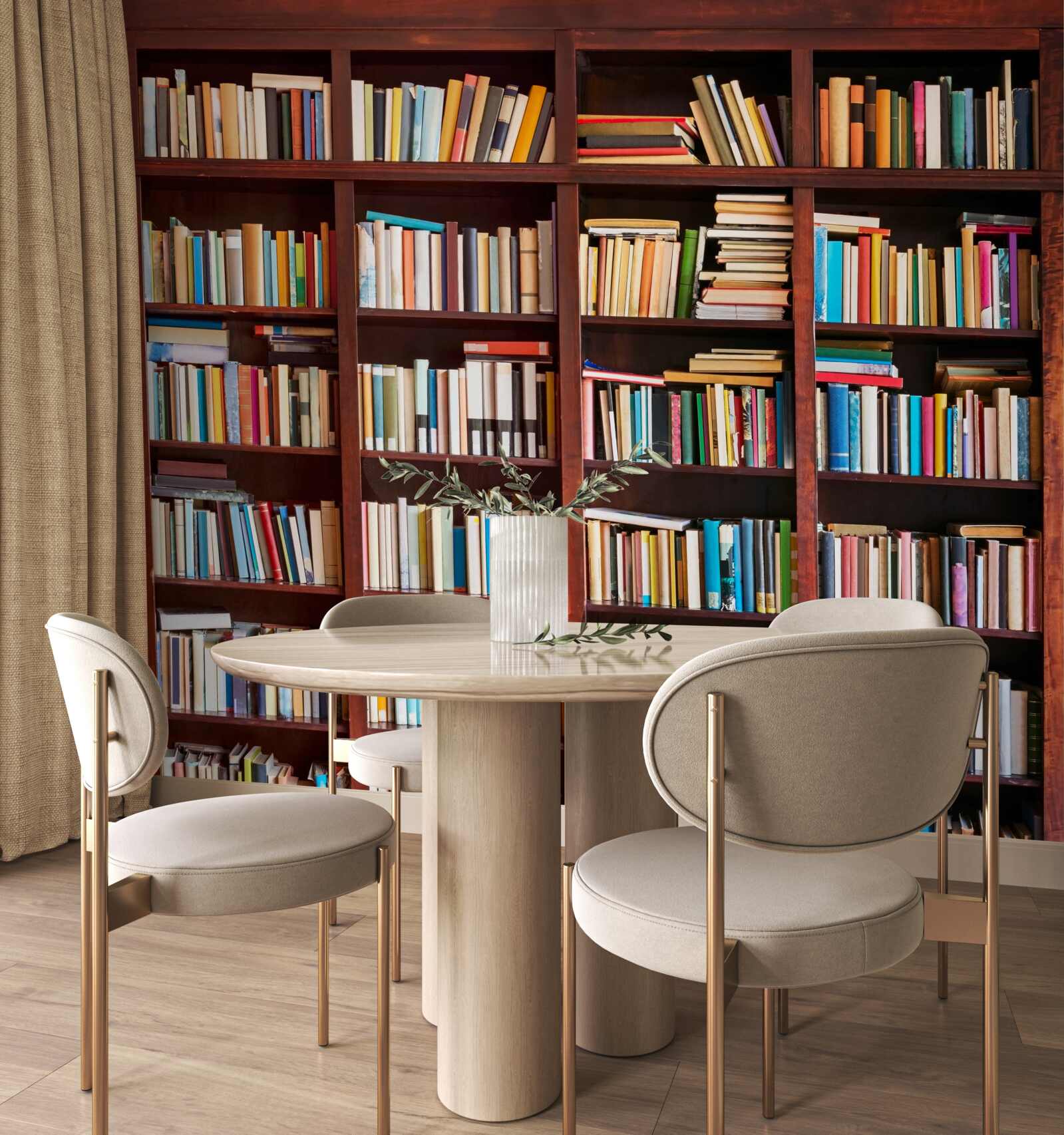 Fotobehang rijen boeken in verschillende kleuren op de planken