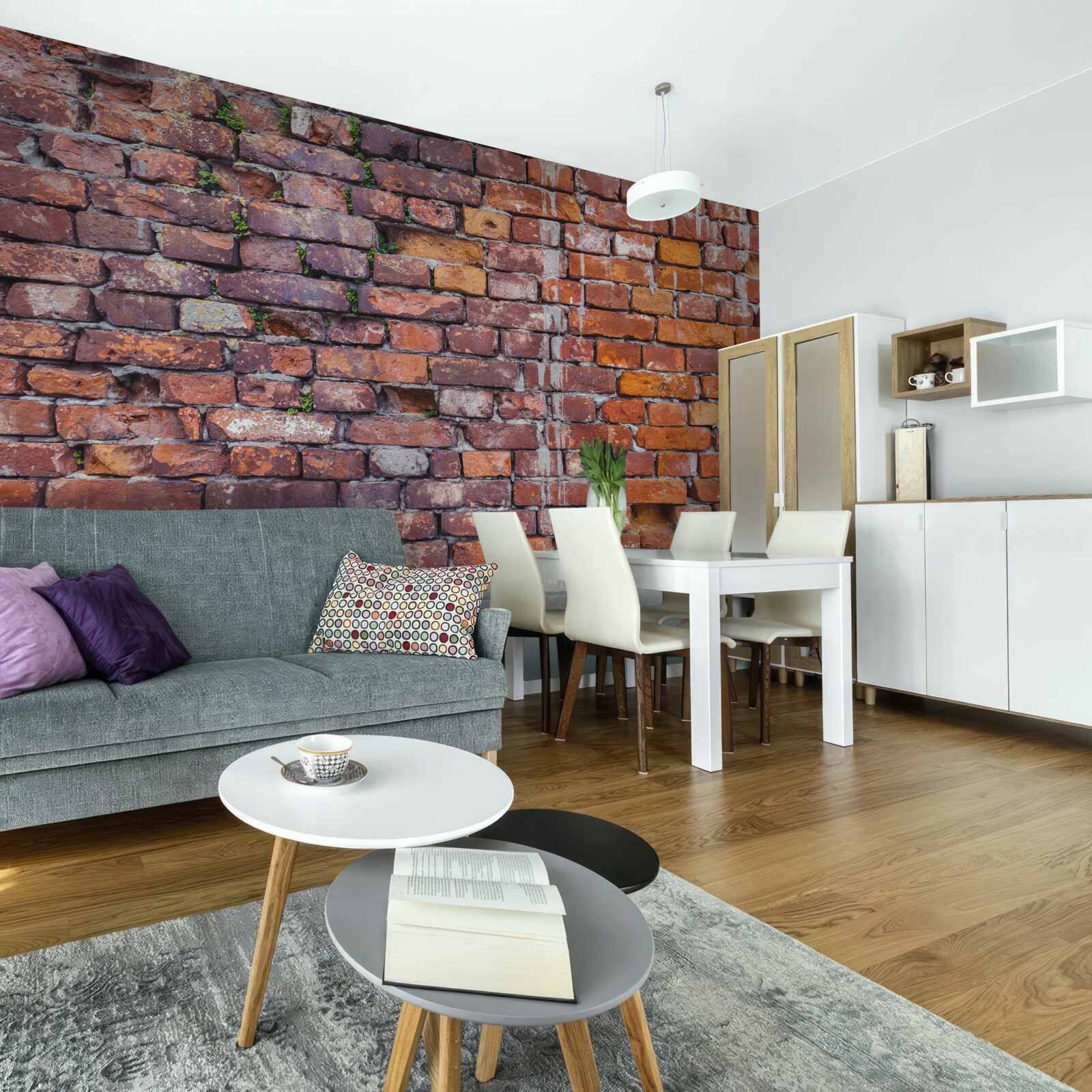 Fotobehang lekken op een historische bakstenen muur