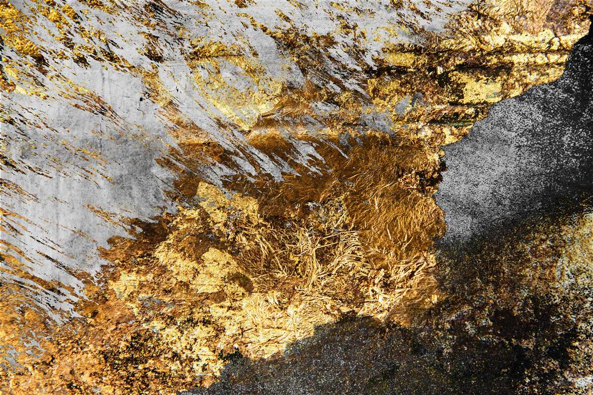 Fotobehang natuursteen bedekt met goudstof