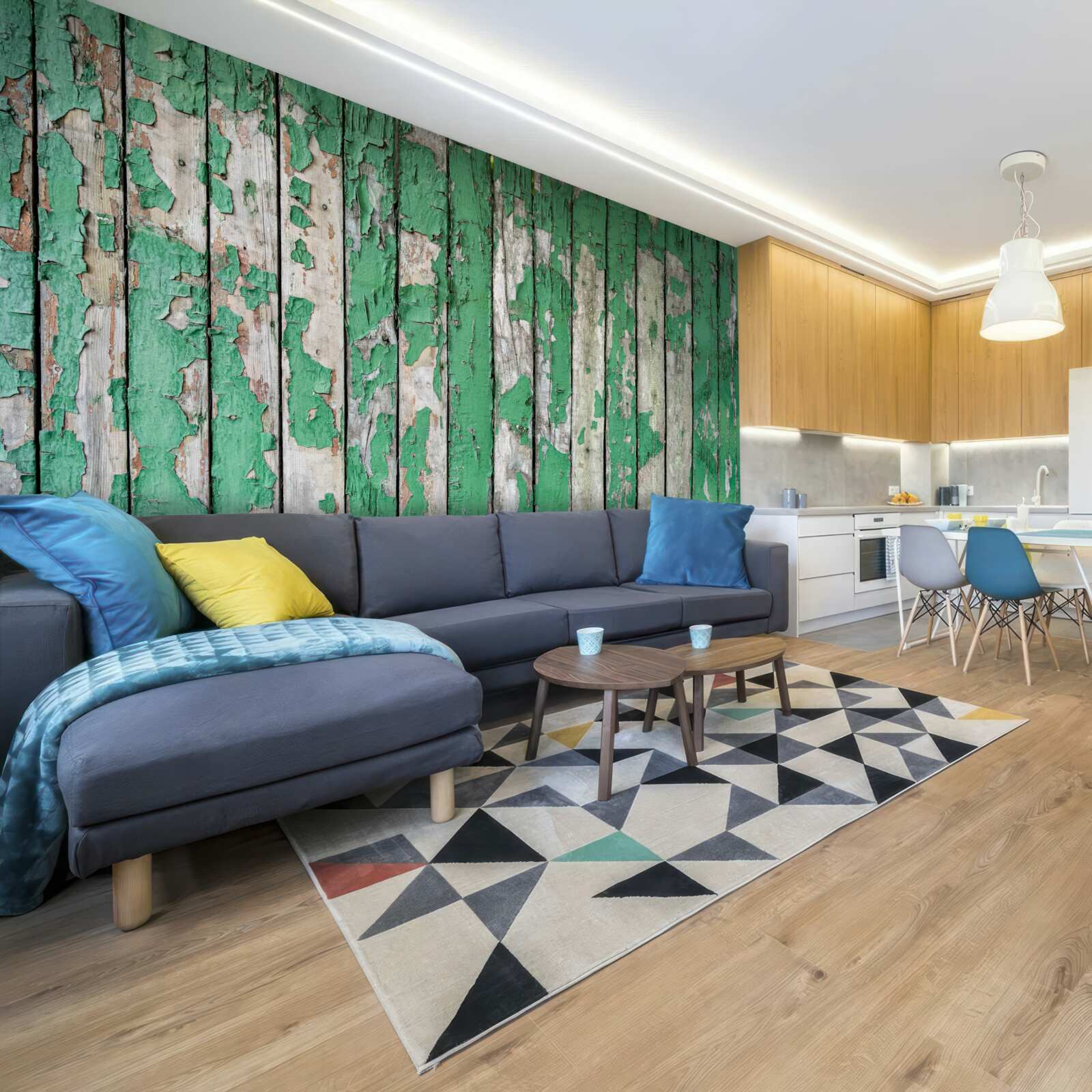 Fotobehang een hek dat zijn groene gloed heeft verloren