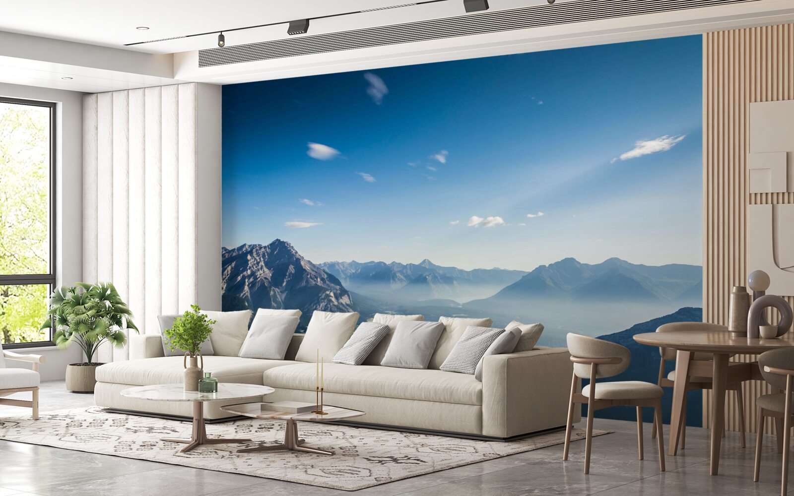 Fotobehang vanaf de toppen van de bergen kun je de uitgestrekte blauwe lucht zien