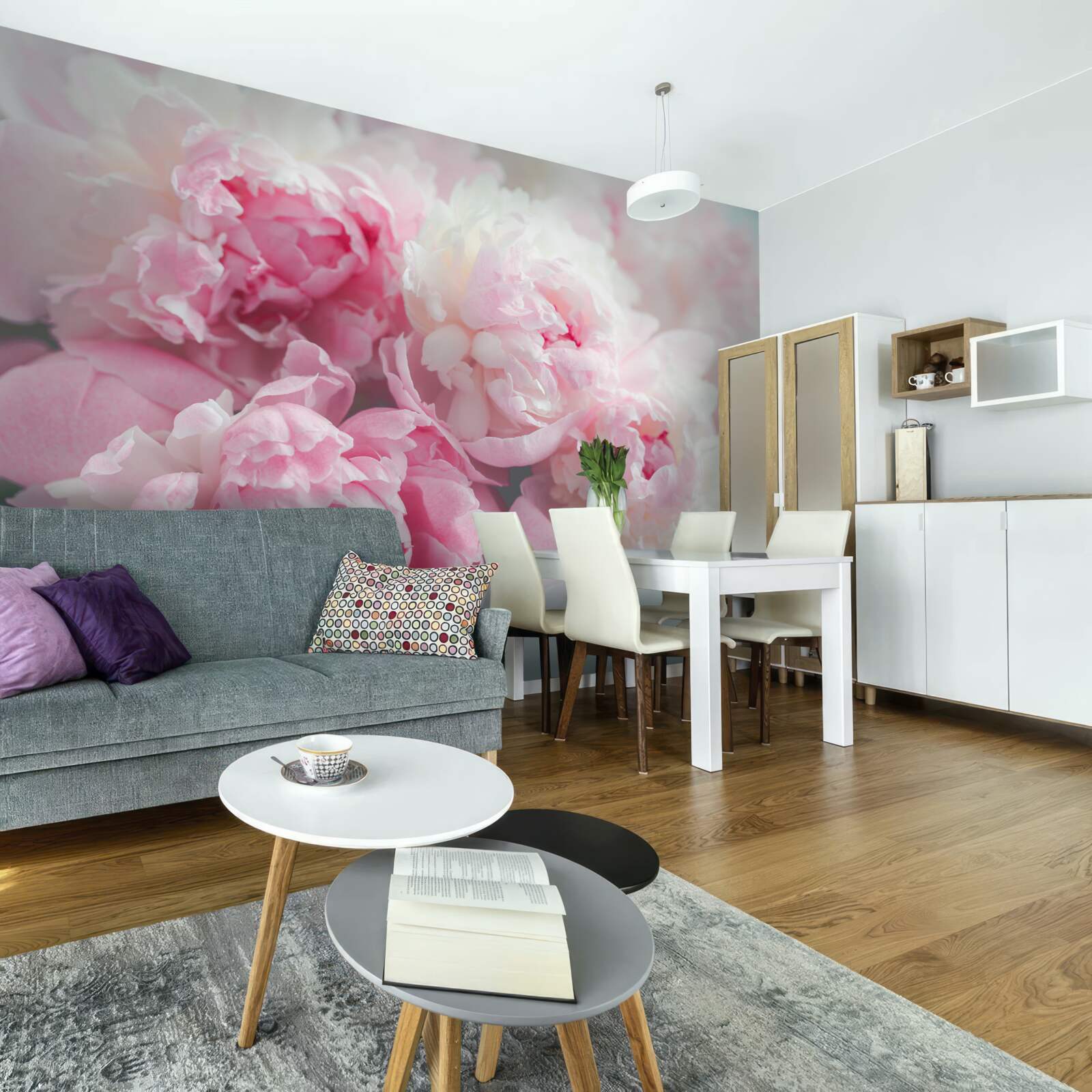 Fotobehang boeket van delicate en sierlijke roze pioenrozen