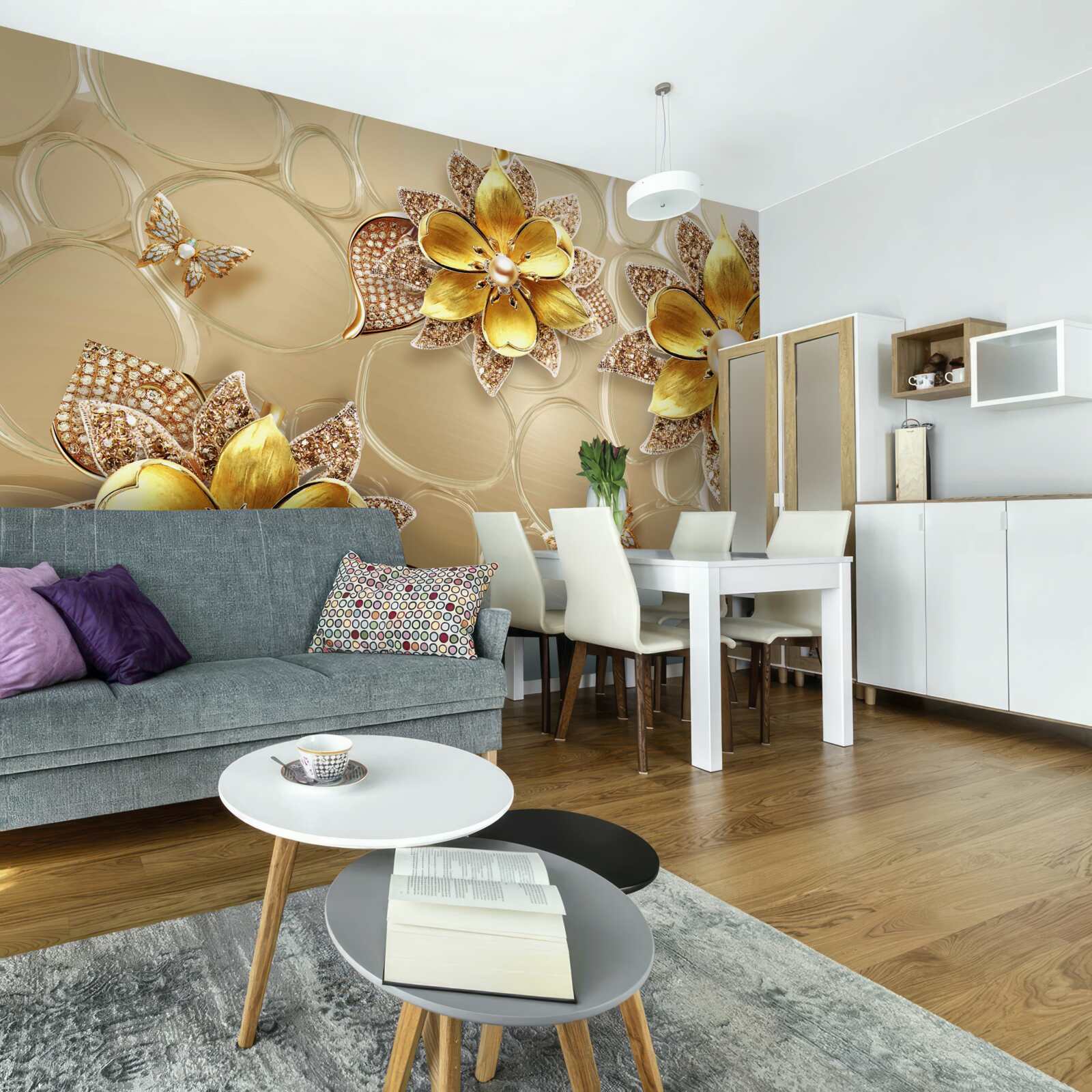 Fotobehang bloemen van goud, versierd met kristallen