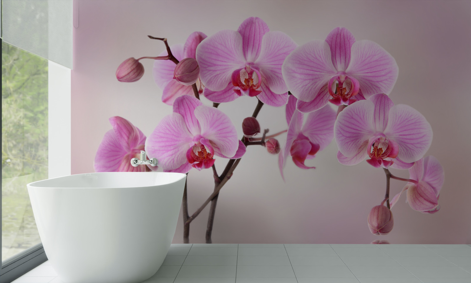 Fotobehang boven het water hangen de takken van een lila orchidee