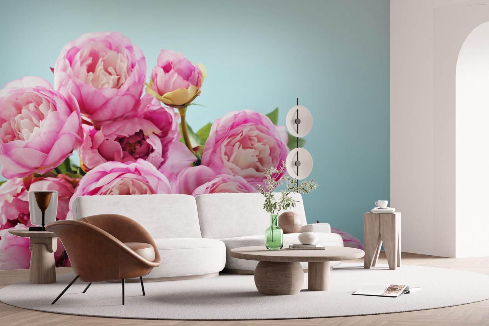 Fotobehang roze pioenachtige bloem op blauwe achtergrond