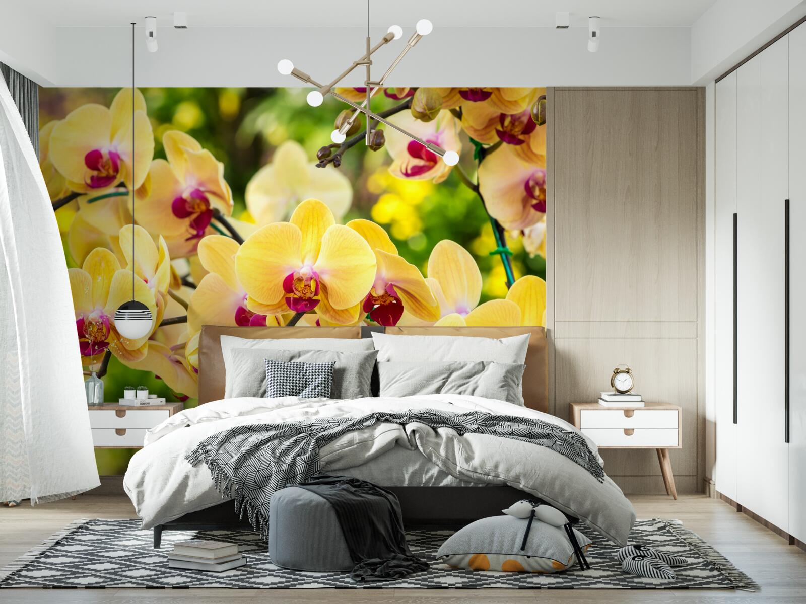 Fotobehang Gele orchideeën in de zomertuin