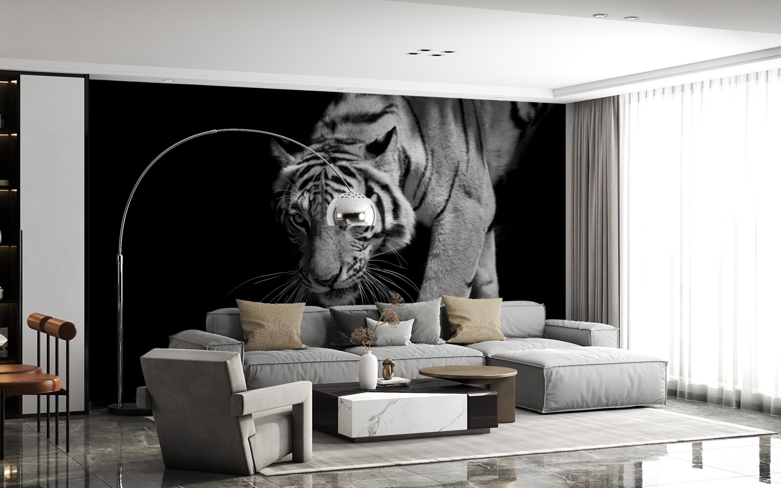 Fotobehang tijger kruipend tegen de achtergrond van duisternis