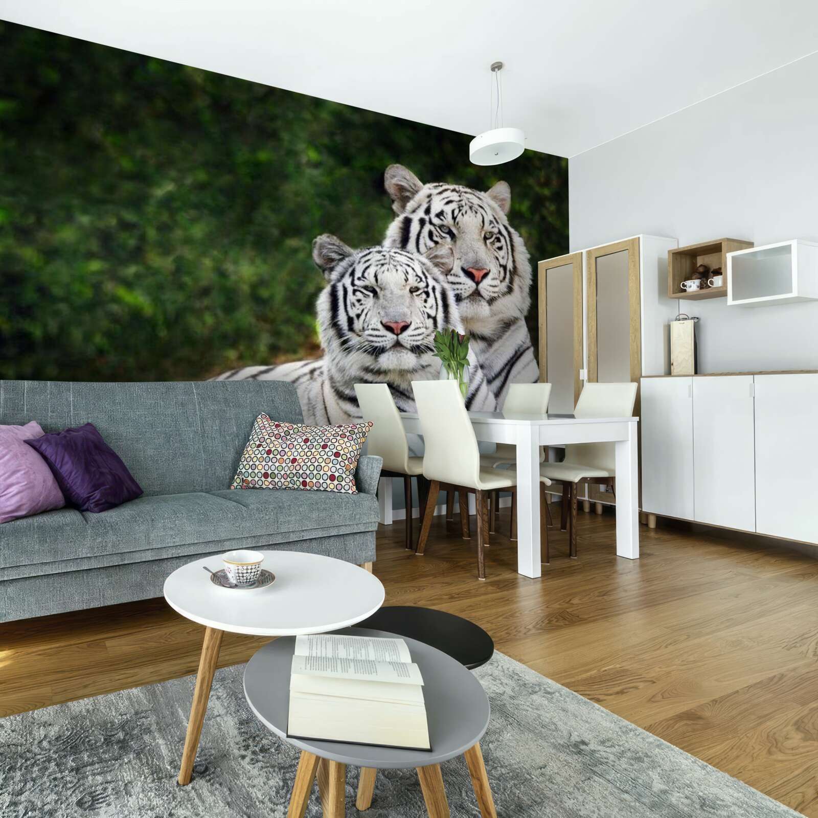 Fotobehang in het bos leven twee witte tijgers, getrouwd met