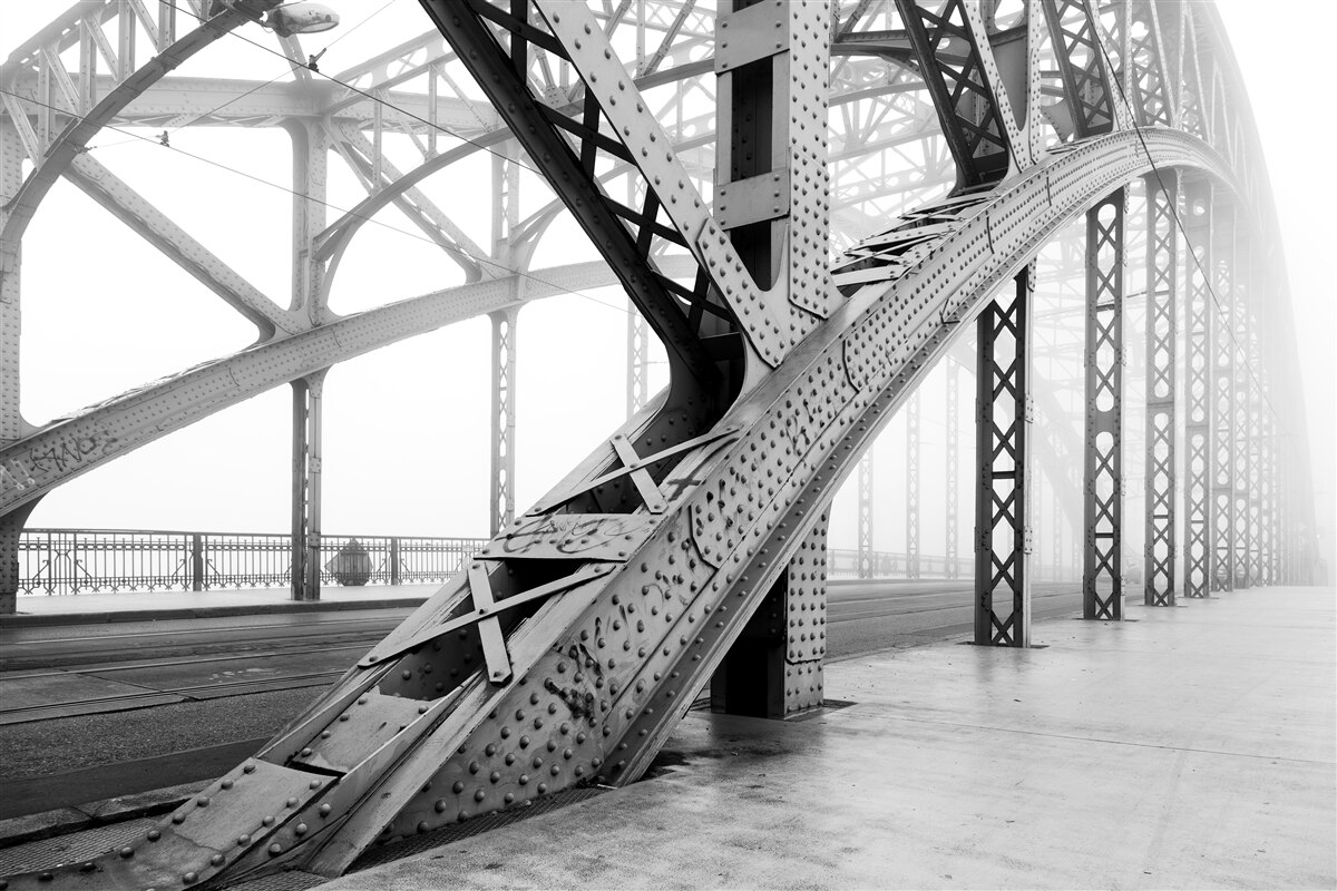 Fotobehang stalen elementen van de brug