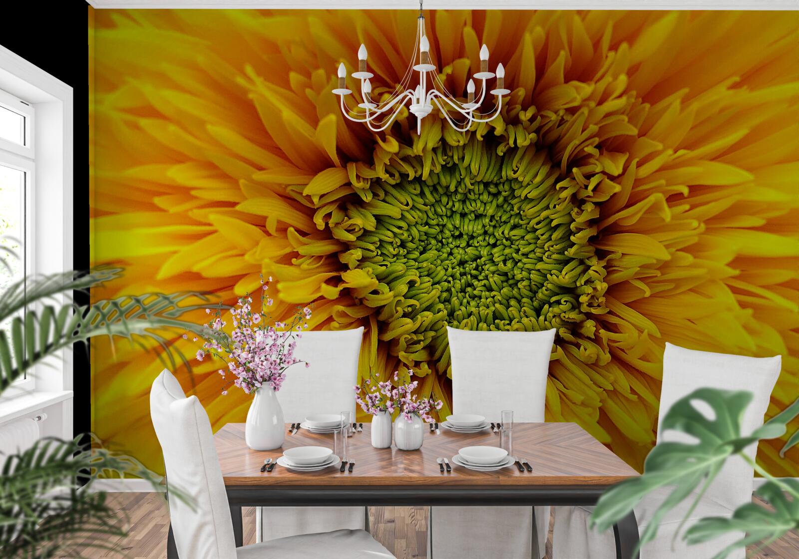 Fotobehang bloem met een groen hart, felgeel geverfd