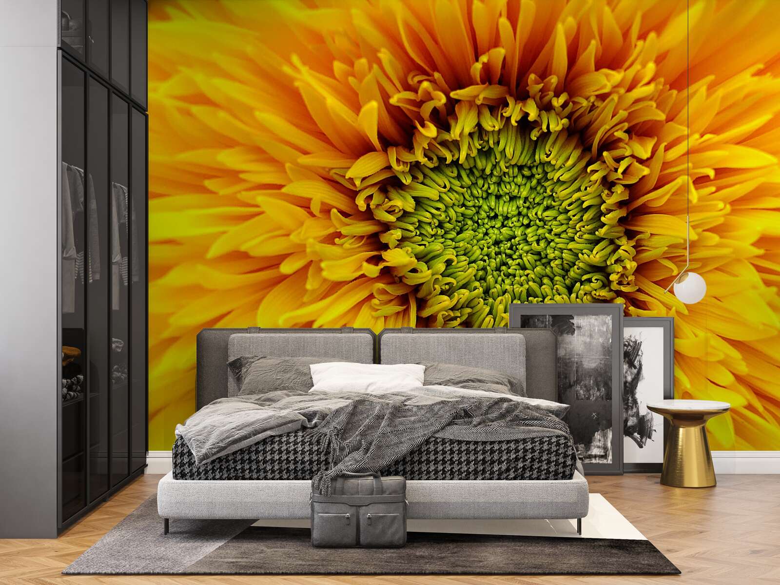 Fotobehang bloem met een groen hart, felgeel geverfd