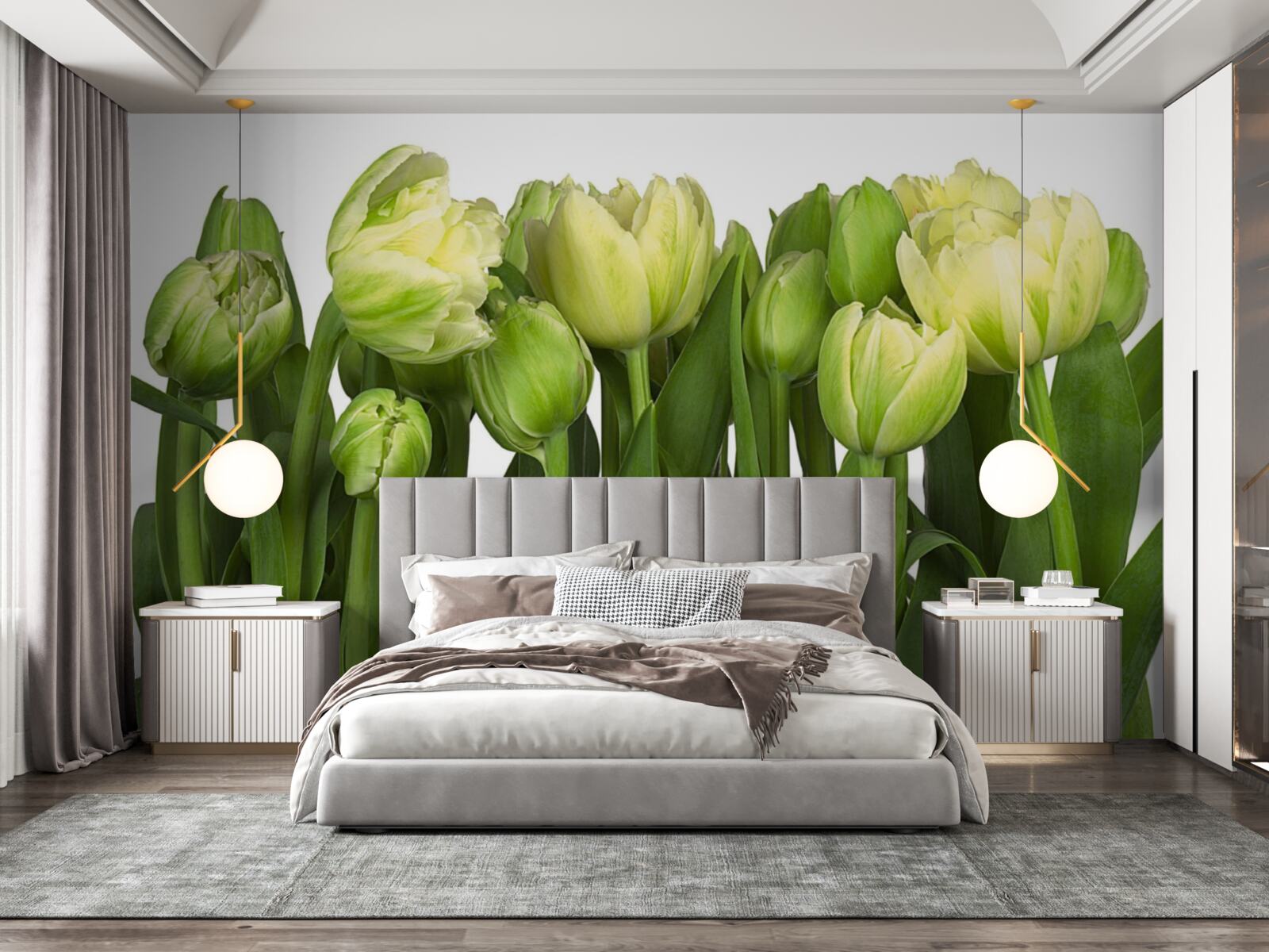 Fotobehang set gedeeltelijk geopende lichte tulpen