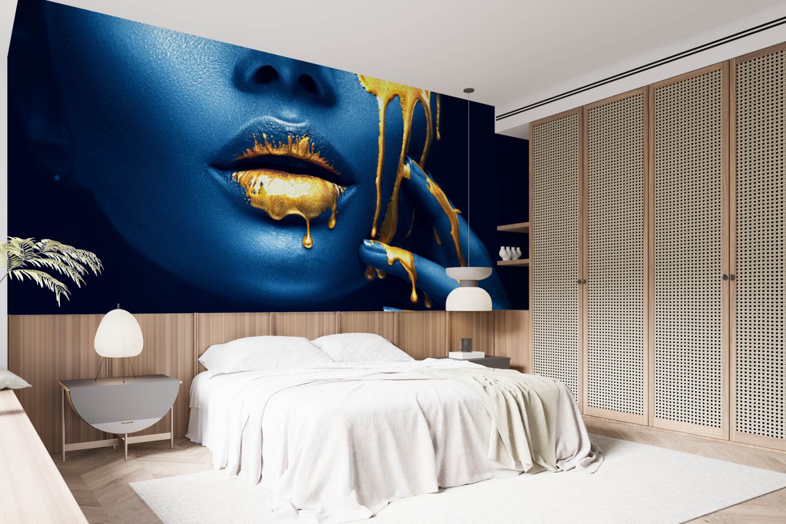 Fotobehang vrouw met glanzende gouden lippenstift op haar lippen