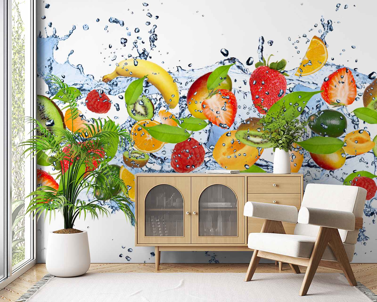 Fotobehang spatten water rond het fruit en de bessen