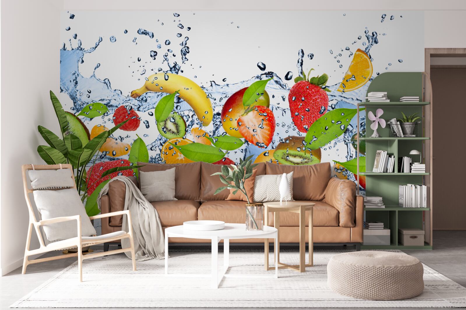 Fotobehang spatten water rond het fruit en de bessen