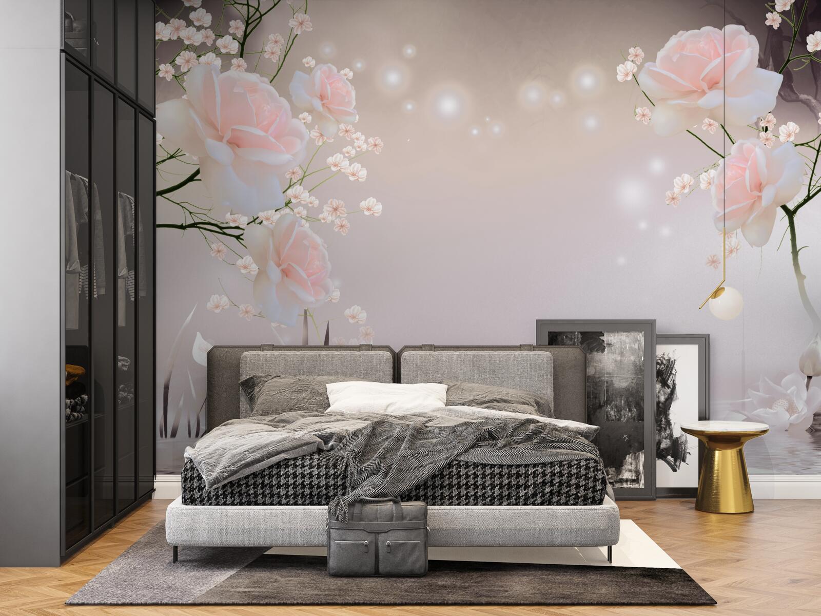 Fotobehang zachte theekleurige roos aan takken