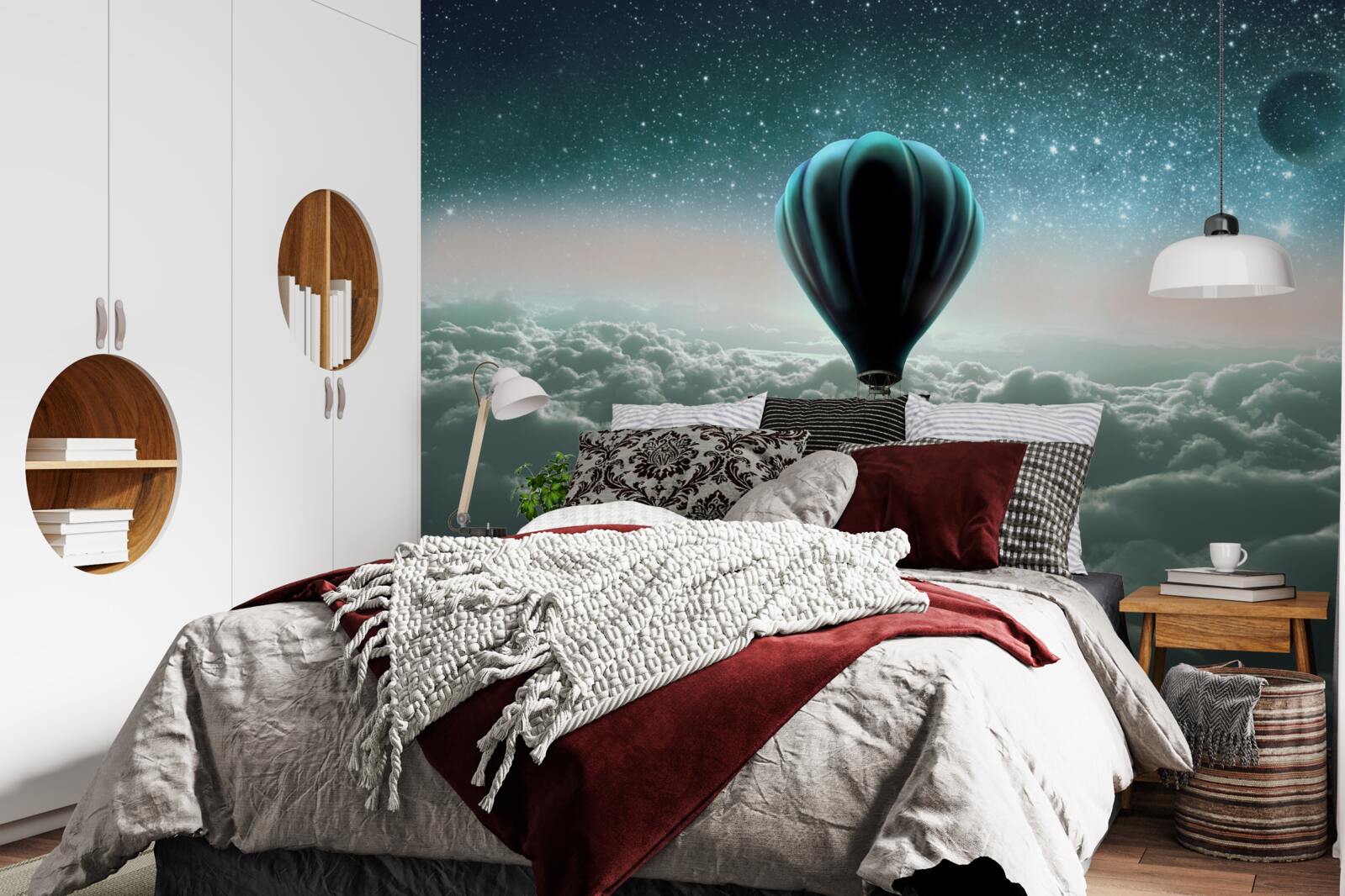 Fotobehang nachtelijke heteluchtballon zwevend boven de wolken