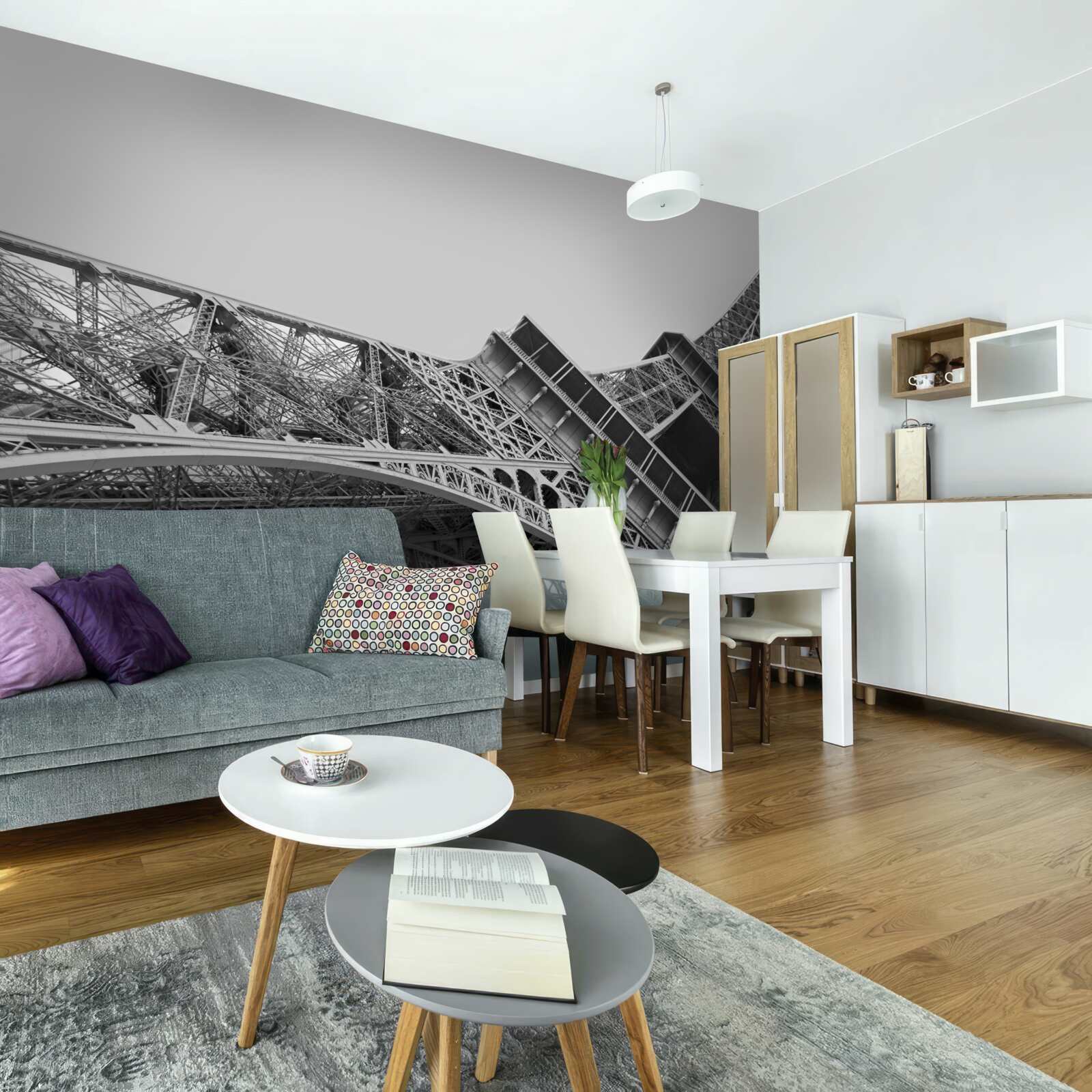 Fotobehang zwart-wit uitzicht op de eiffeltoren van onderaf