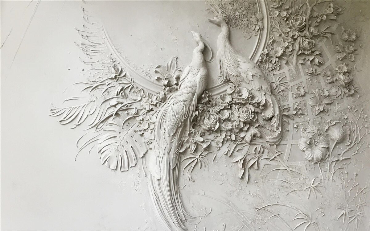 Fotobehang pauwenfamilie in volle bloei in een boom