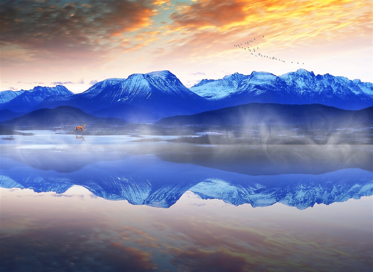 Fotobehang een mistige deken over het onstabiele wateroppervlak