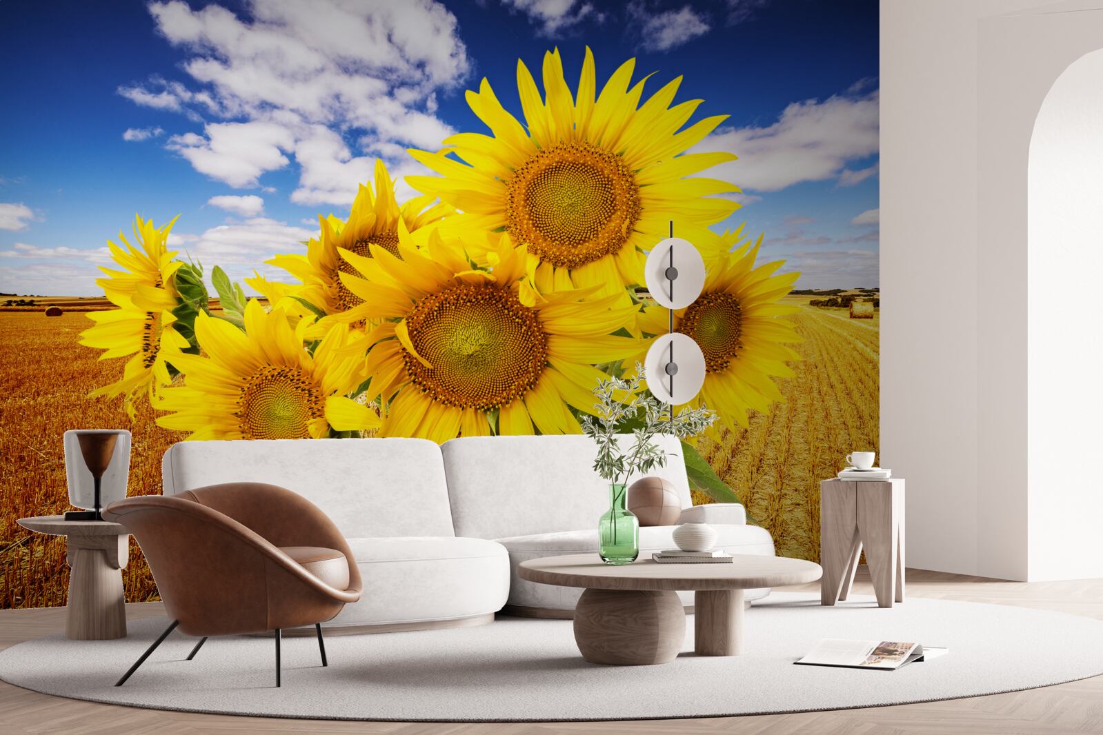 Fotobehang een boeket zonnebloemen is te zien tegen de lucht en een tarweveld