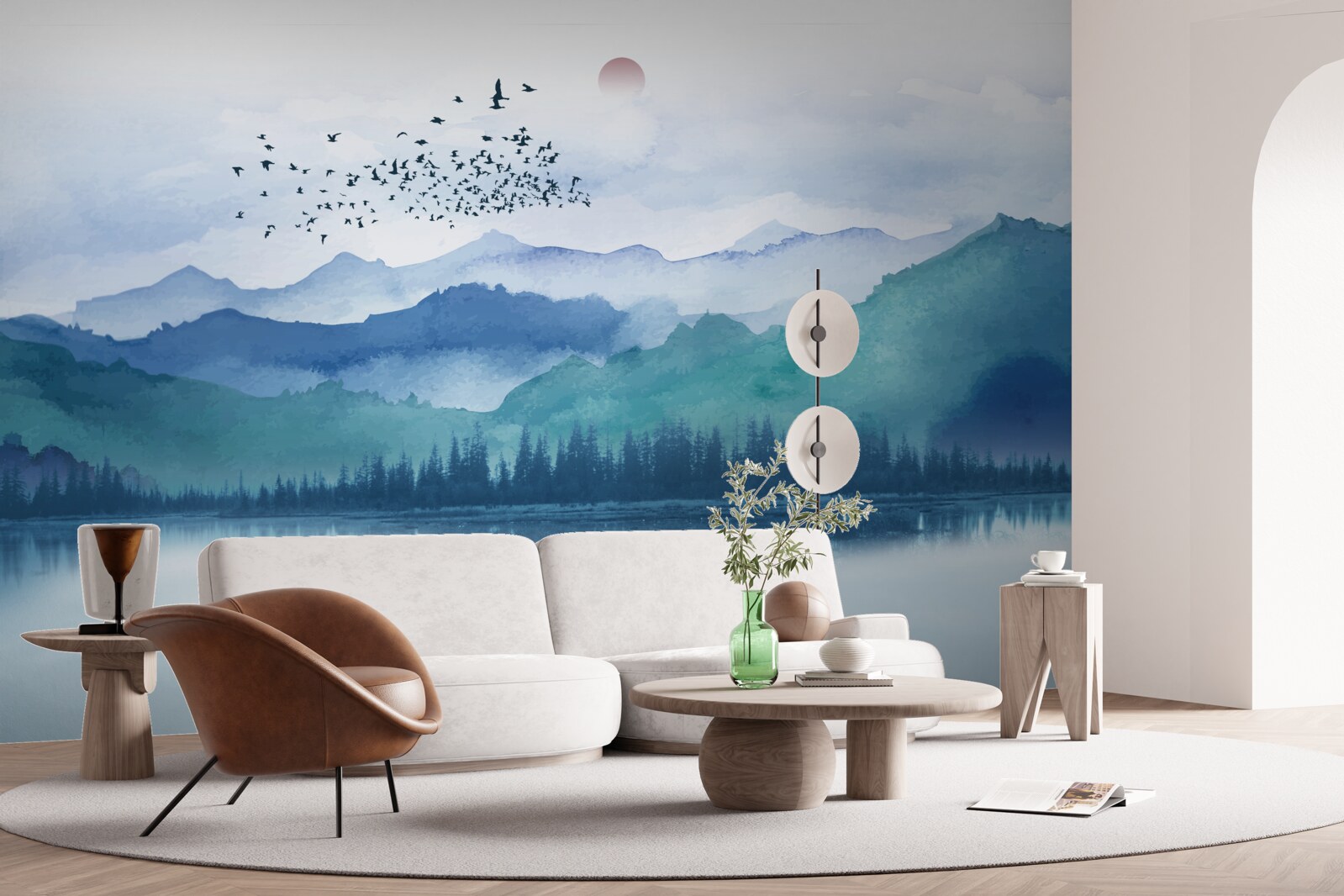 Fotobehang een zwerm vogels zwermt over een bergmeer tegen de achtergrond van de ondergaande zon