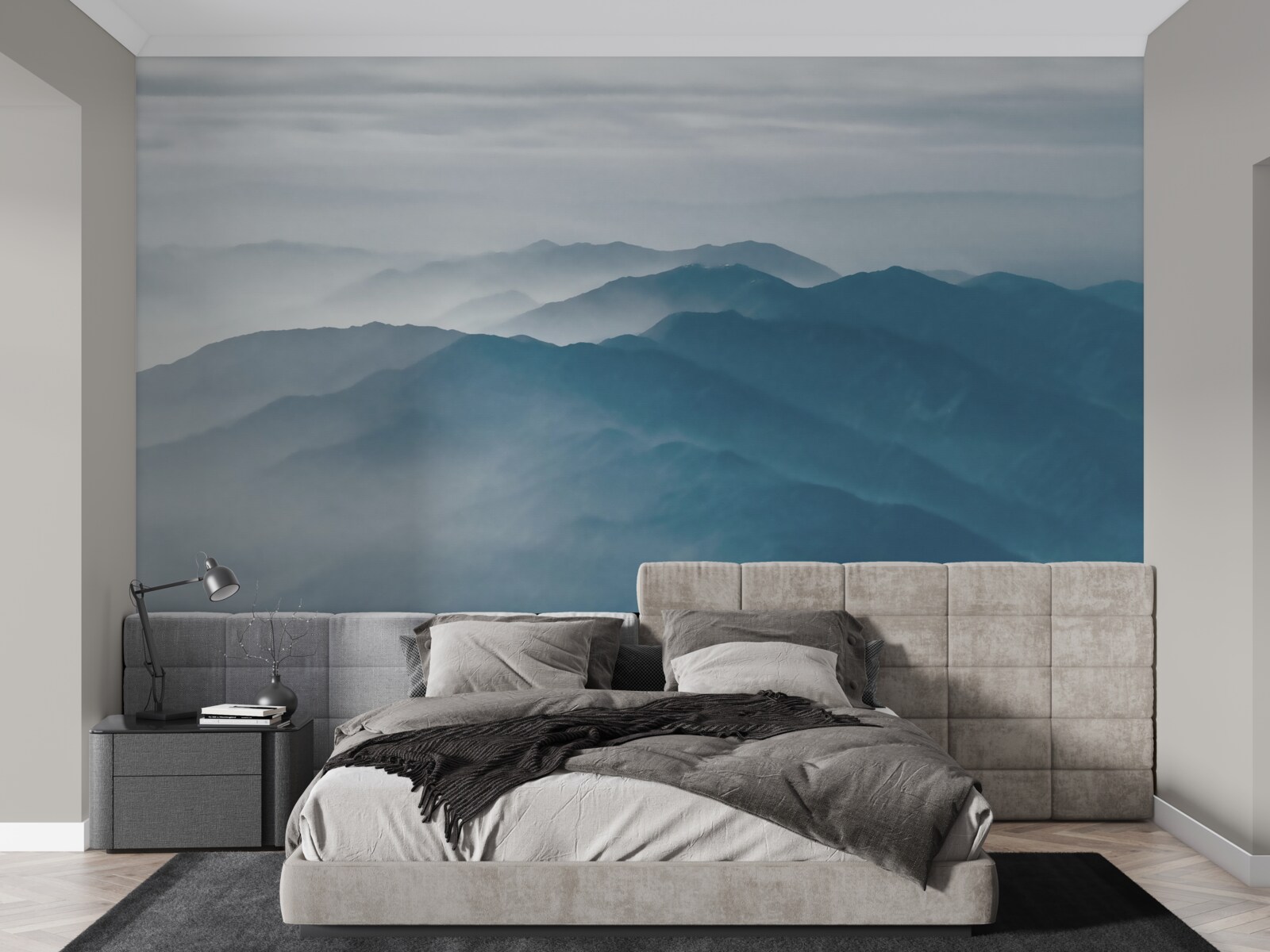 Fotobehang ochtendnevel omhult de bergtoppen