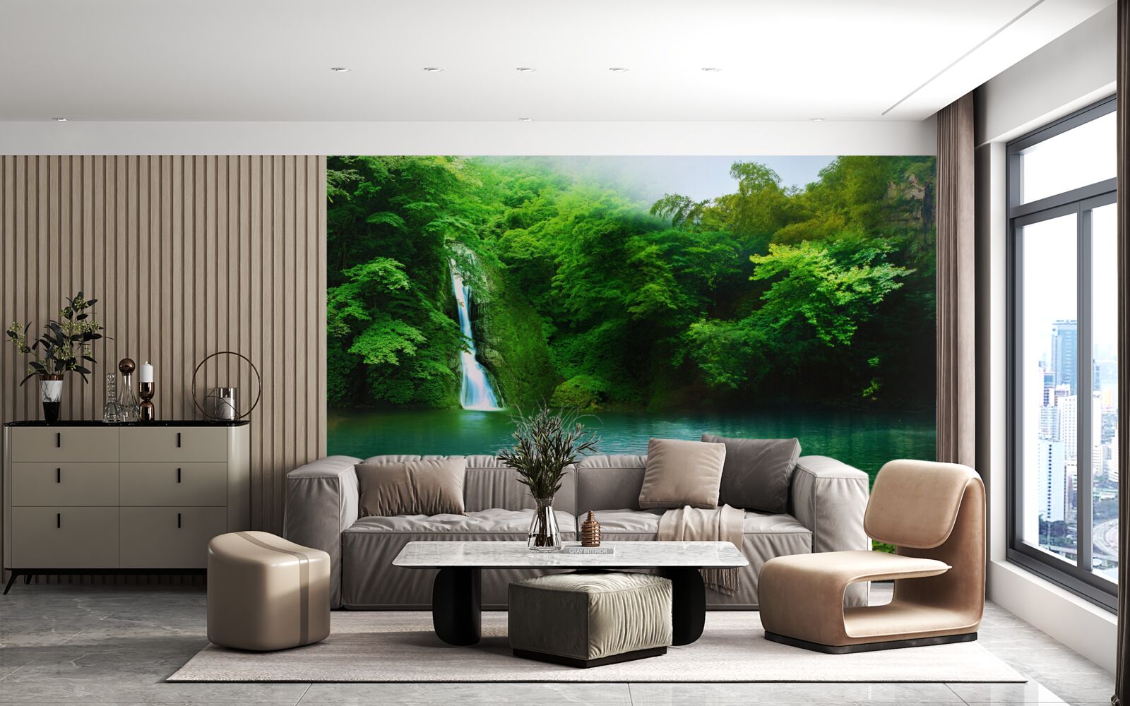 Fotobehang boswaterval die uit een hoge berg stroomt