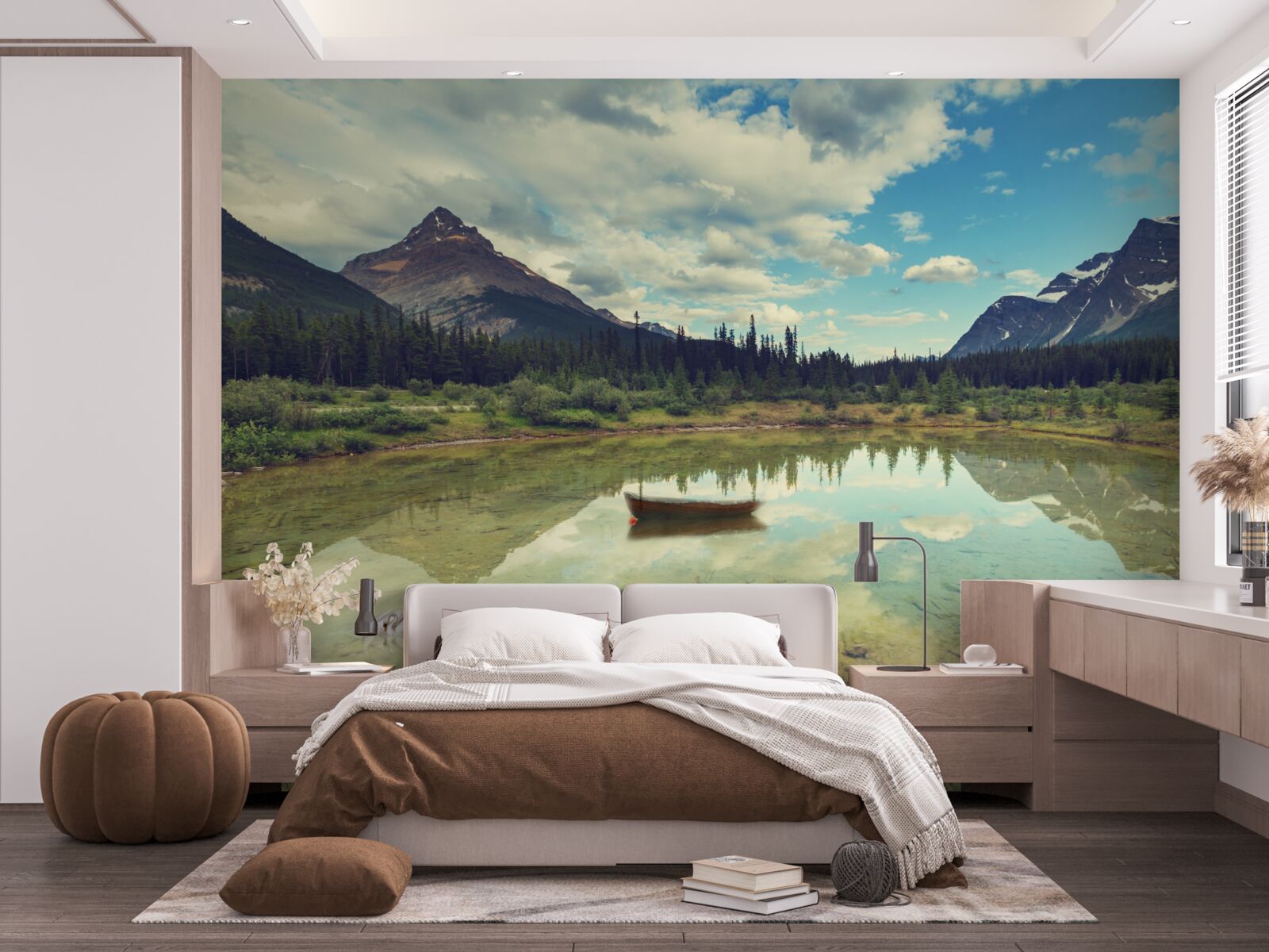 Fotobehang stuwmeer omringd door bergen met rotsachtige toppen