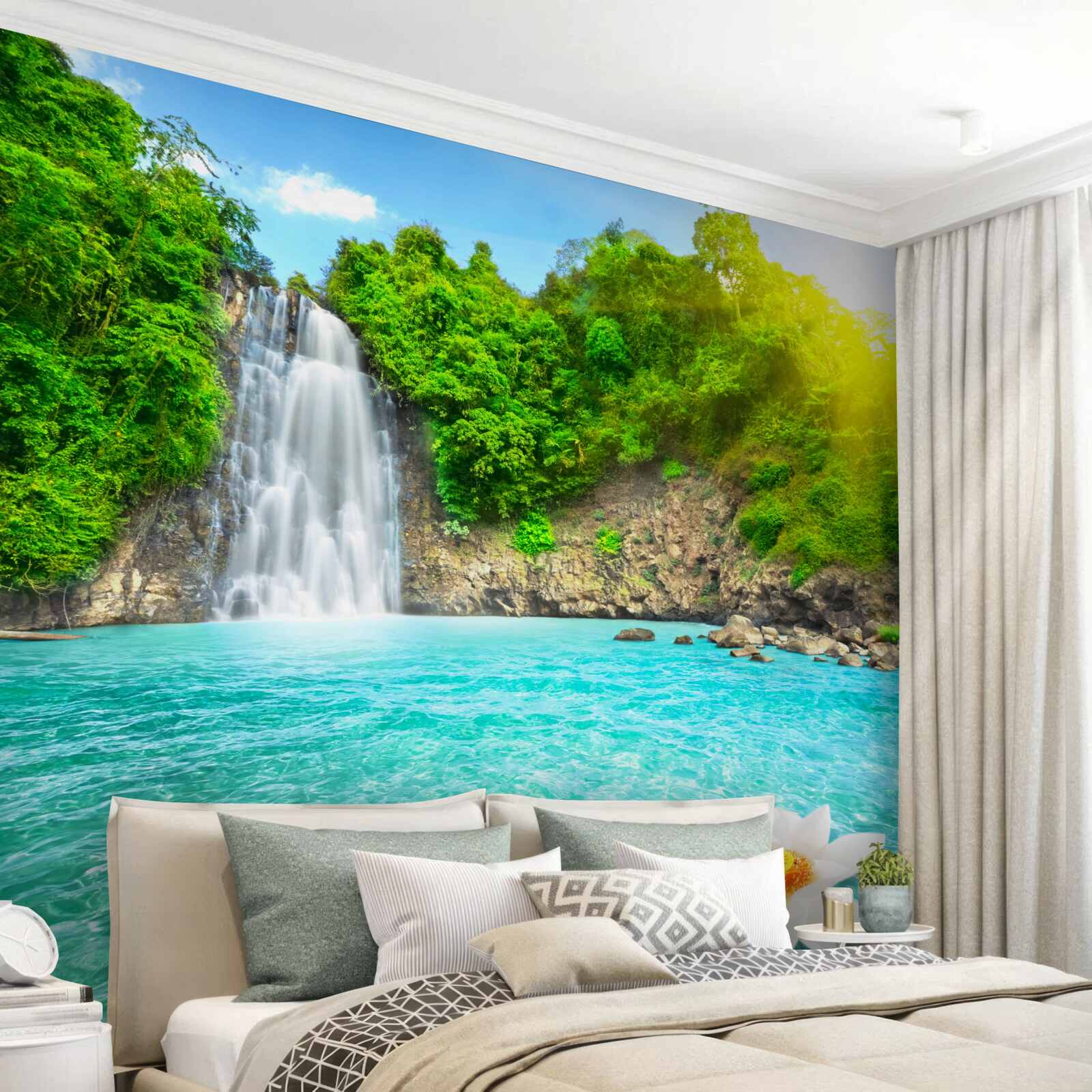 Fotobehang bergwaterval en saffiermeer