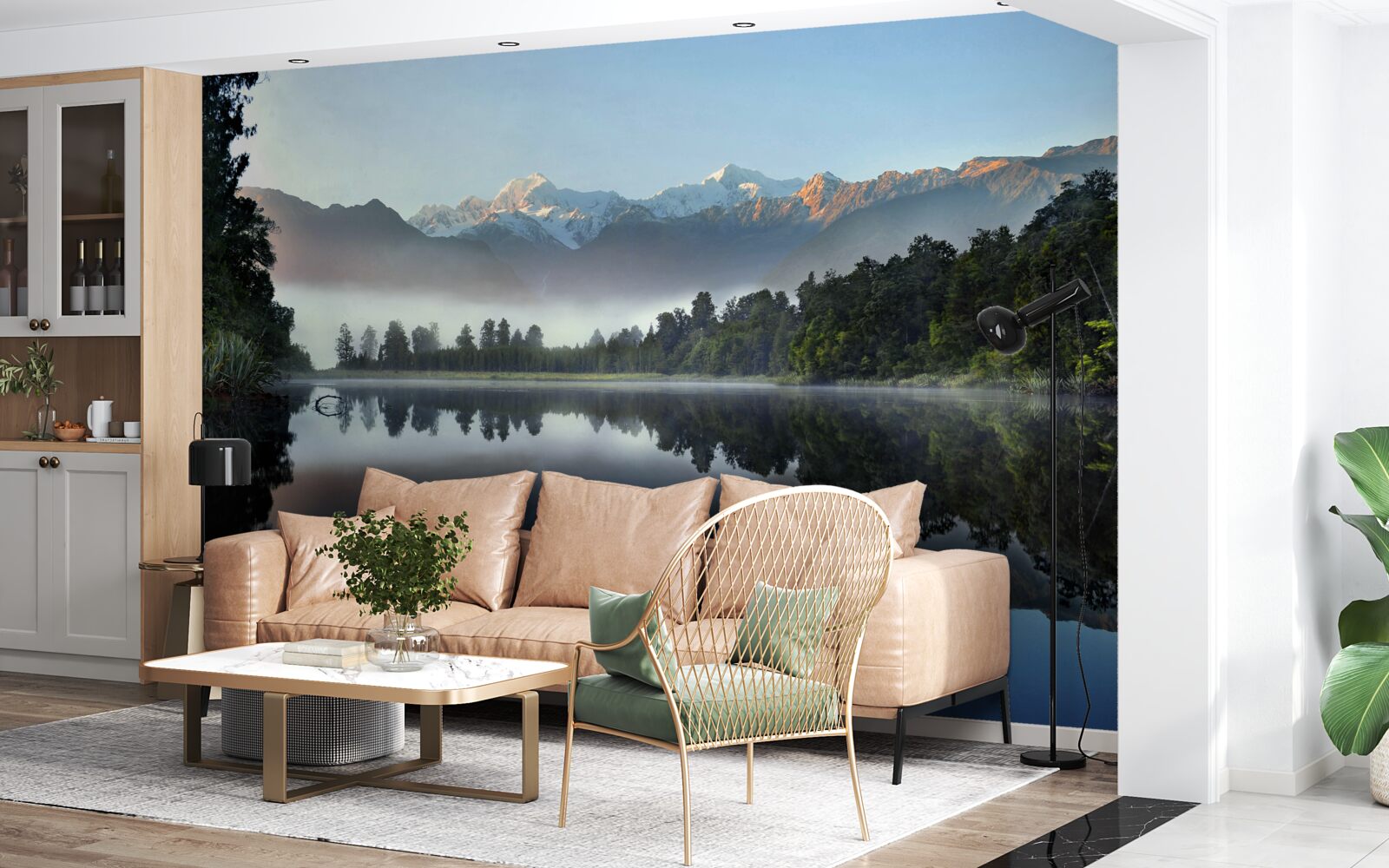 Fotobehang de top van een bergmeer is in mist gehuld