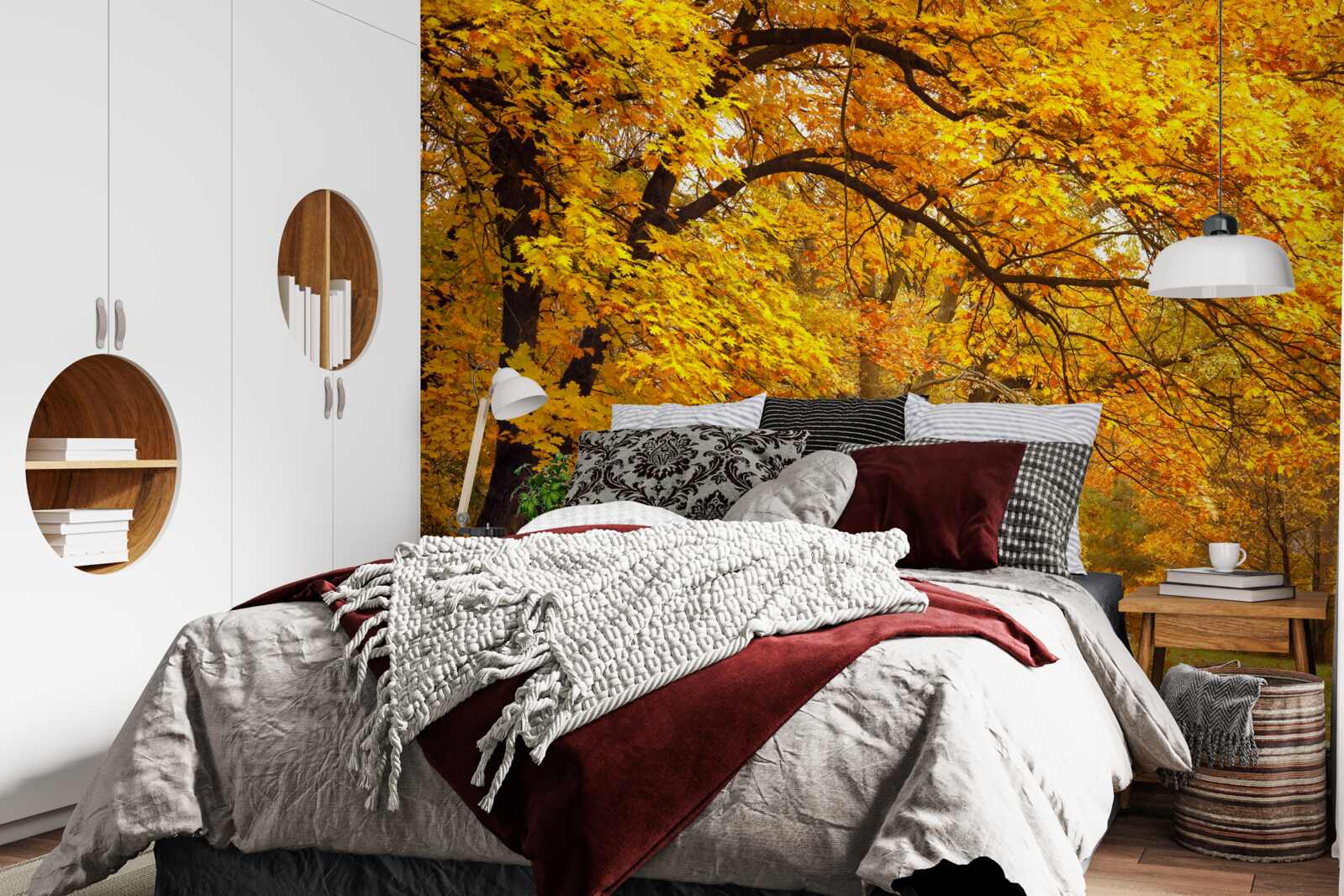 Fotobehang de herfst in haar gele kostuum heeft het bos betreden