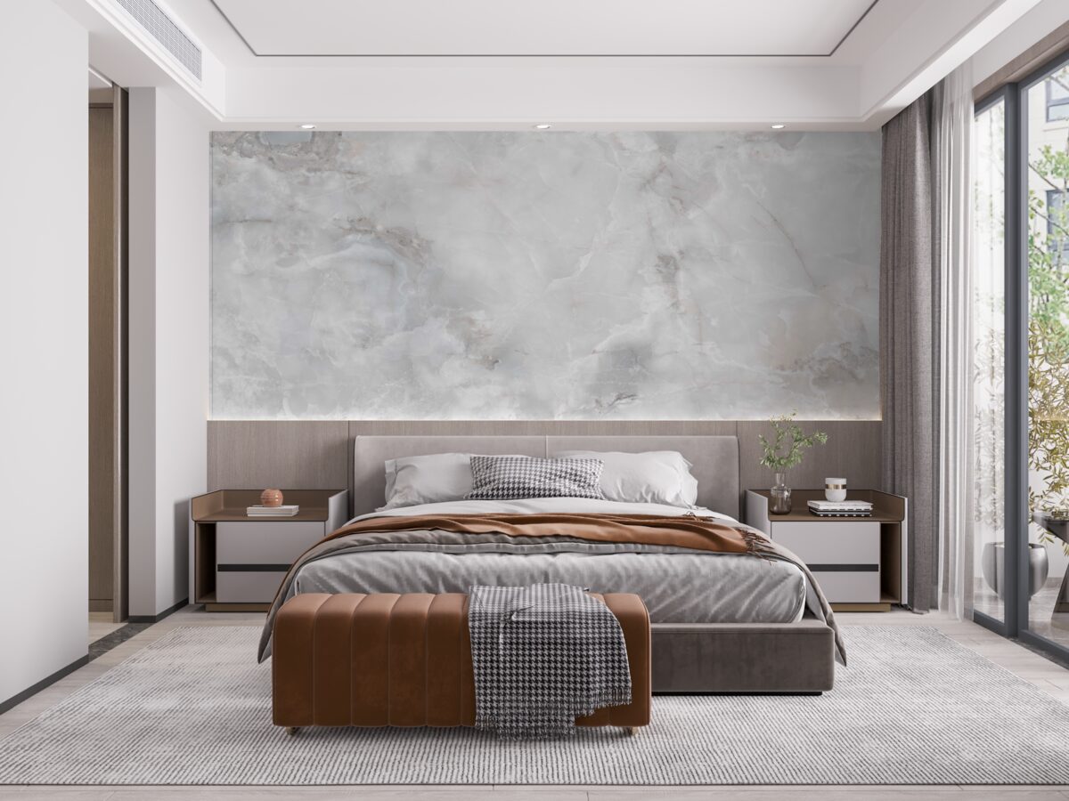 Fotobehang dichte wolken die door zonlicht worden doorbroken