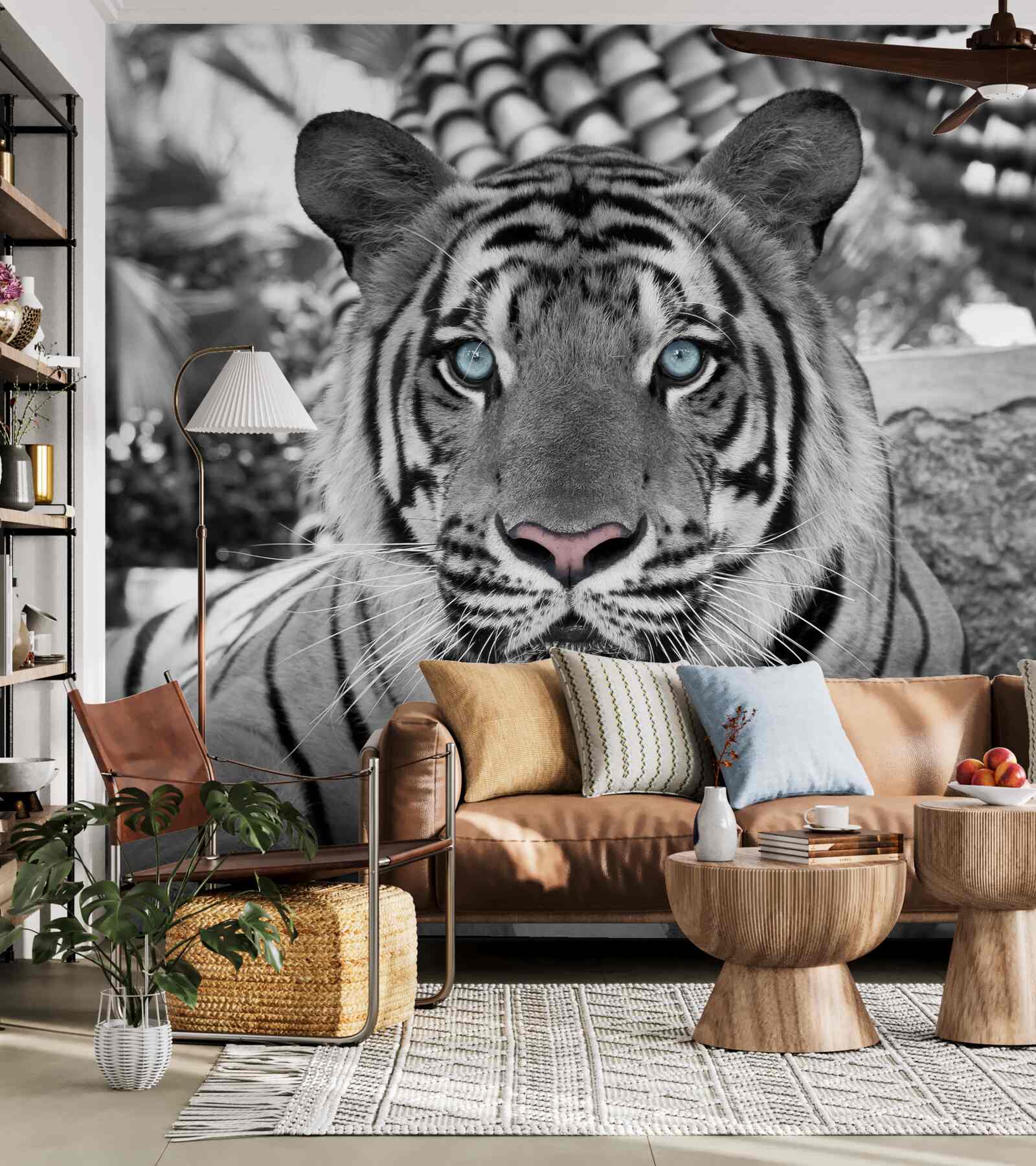 Fotobehang zwart-witte tijger met prachtige blauwe ogen