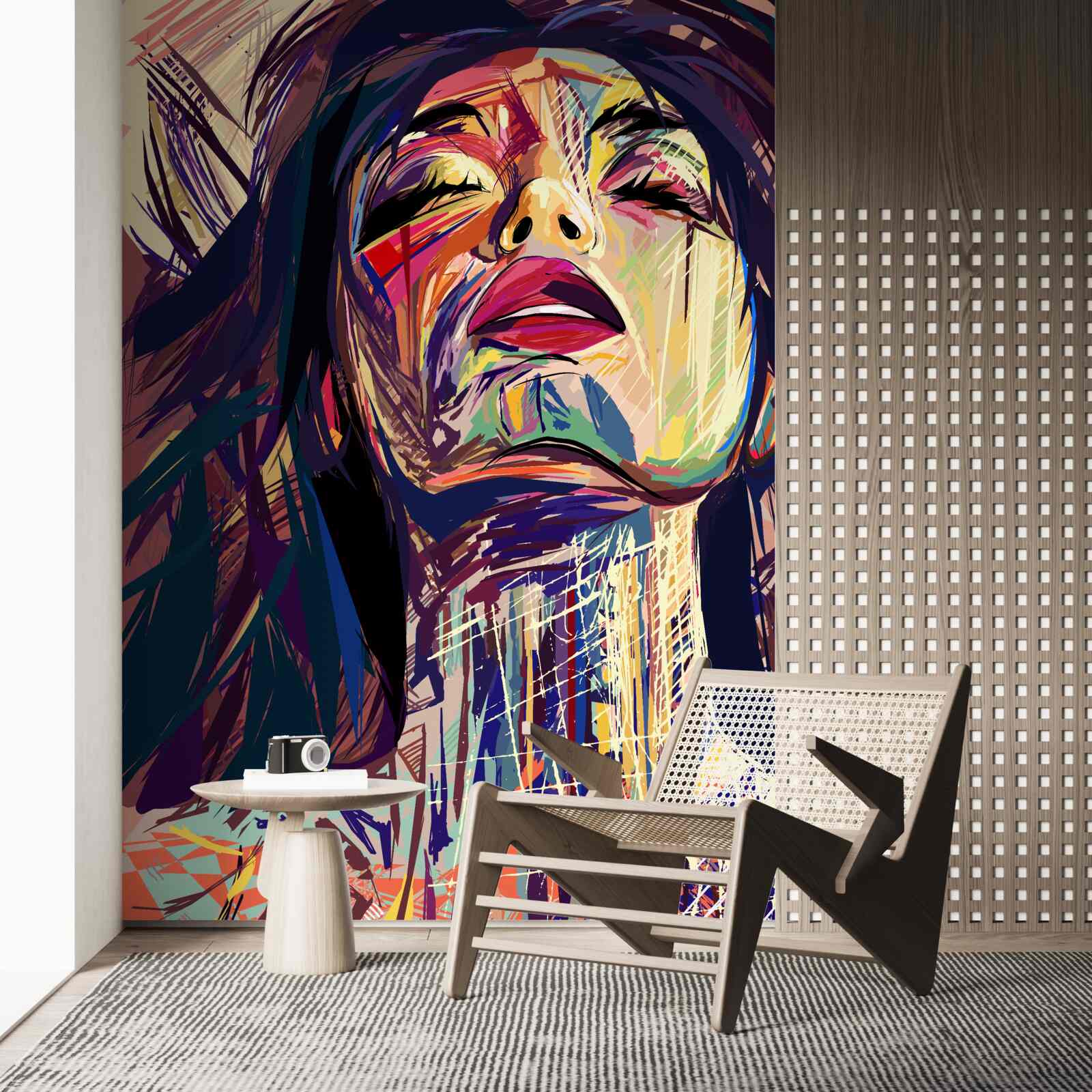 Fotobehang het meisje op de foto zit helemaal onder de verf