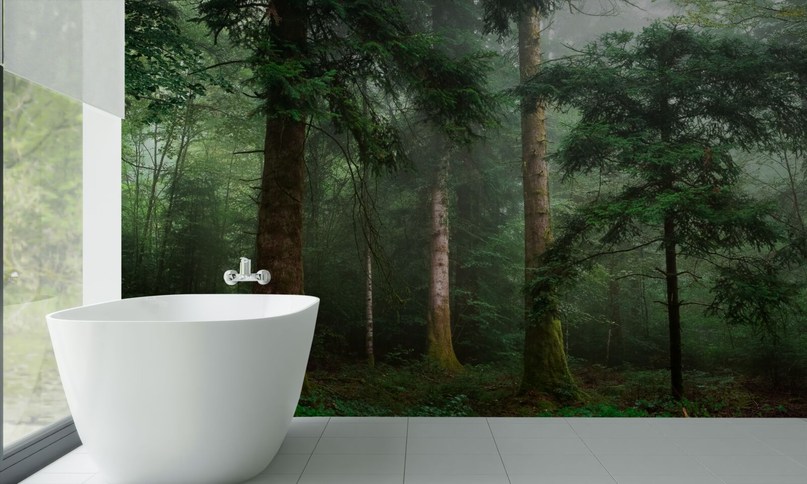 Fotobehang het oude naaldbos is gehuld in een dichte mist