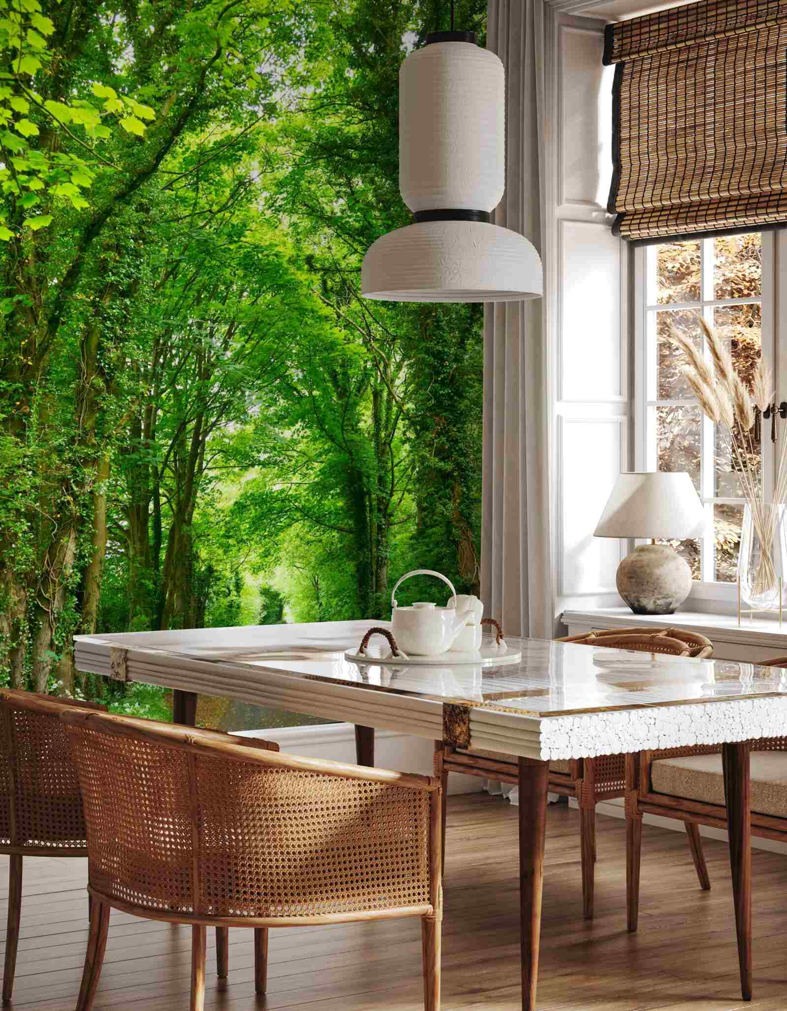 Fotobehang bogen van groene bomen steken boven het pad uit