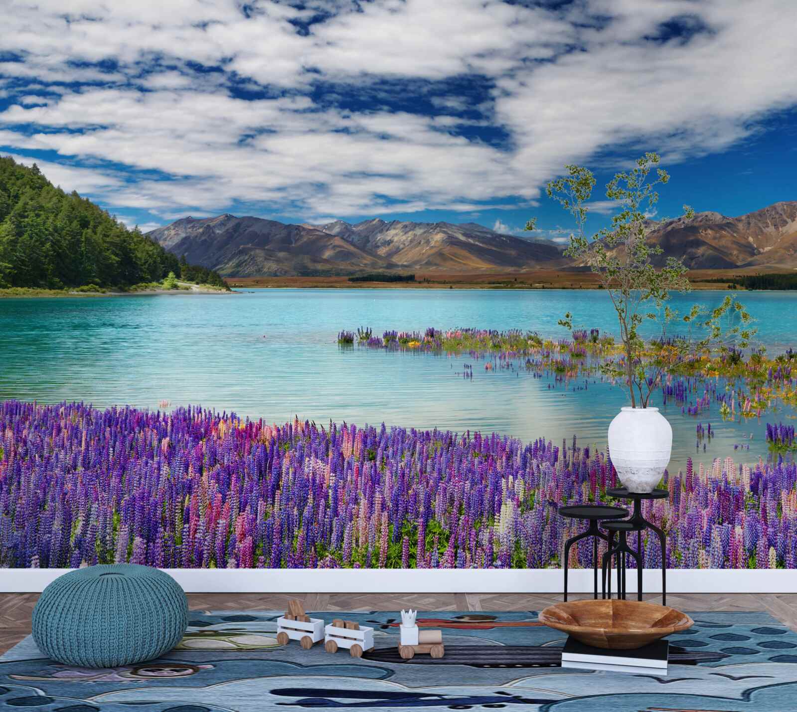 Fotobehang bloemen weerspiegelen in het kristalheldere water van een bergmeer