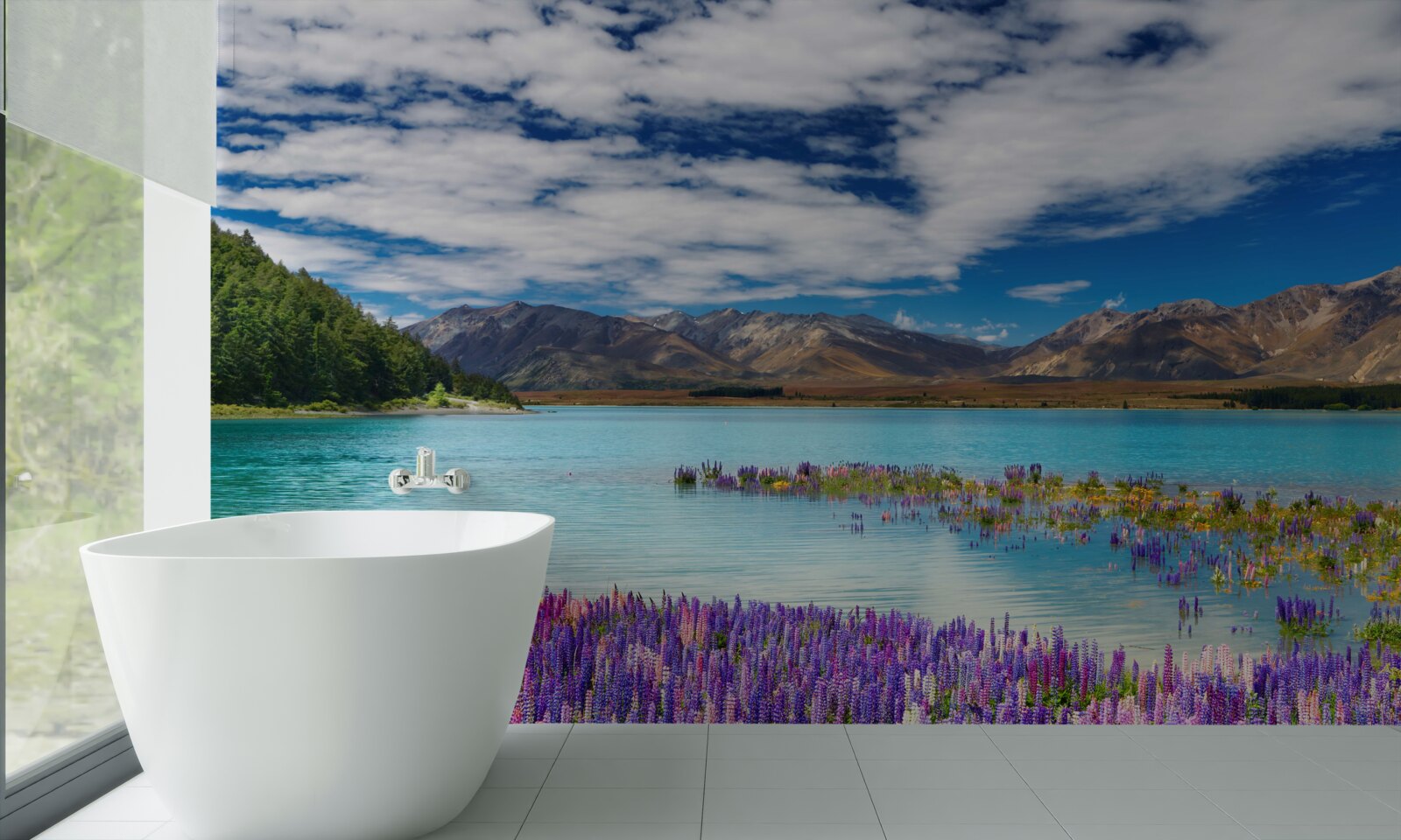 Fotobehang bloemen weerspiegelen in het kristalheldere water van een bergmeer