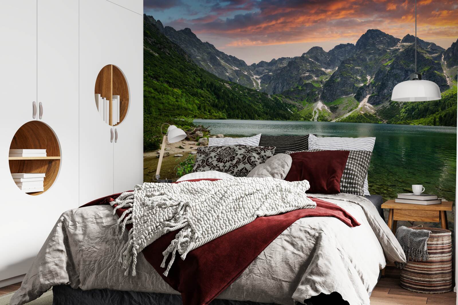 Fotobehang een kalme, warme avond en een bergvijver