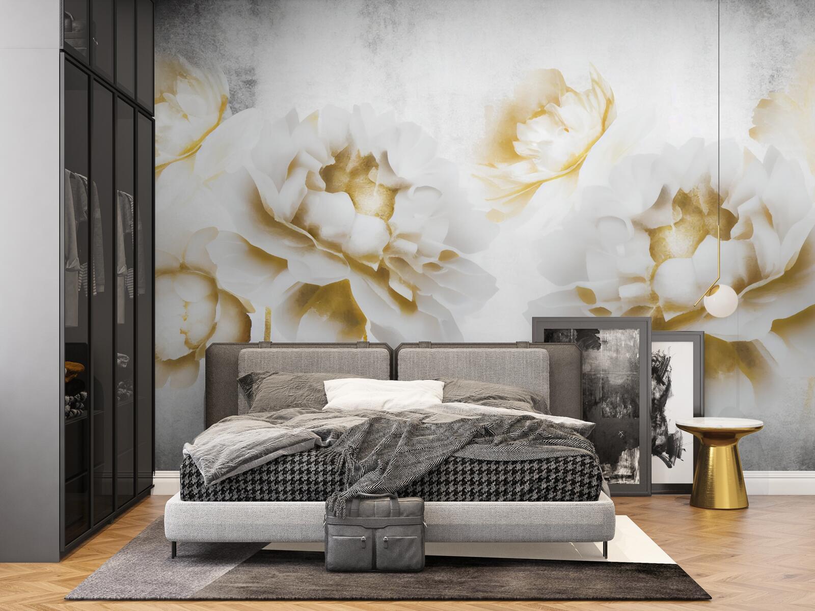 Fotobehang felicia, een lust voor het oog met haar gouden sneeuwwitte uiterlijk