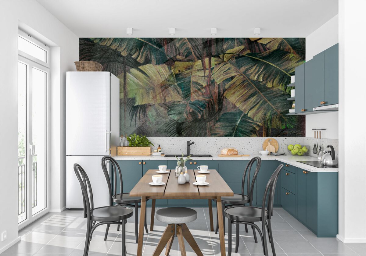 Fotobehang palmbladeren, dik en weelderig, in de stromende regen