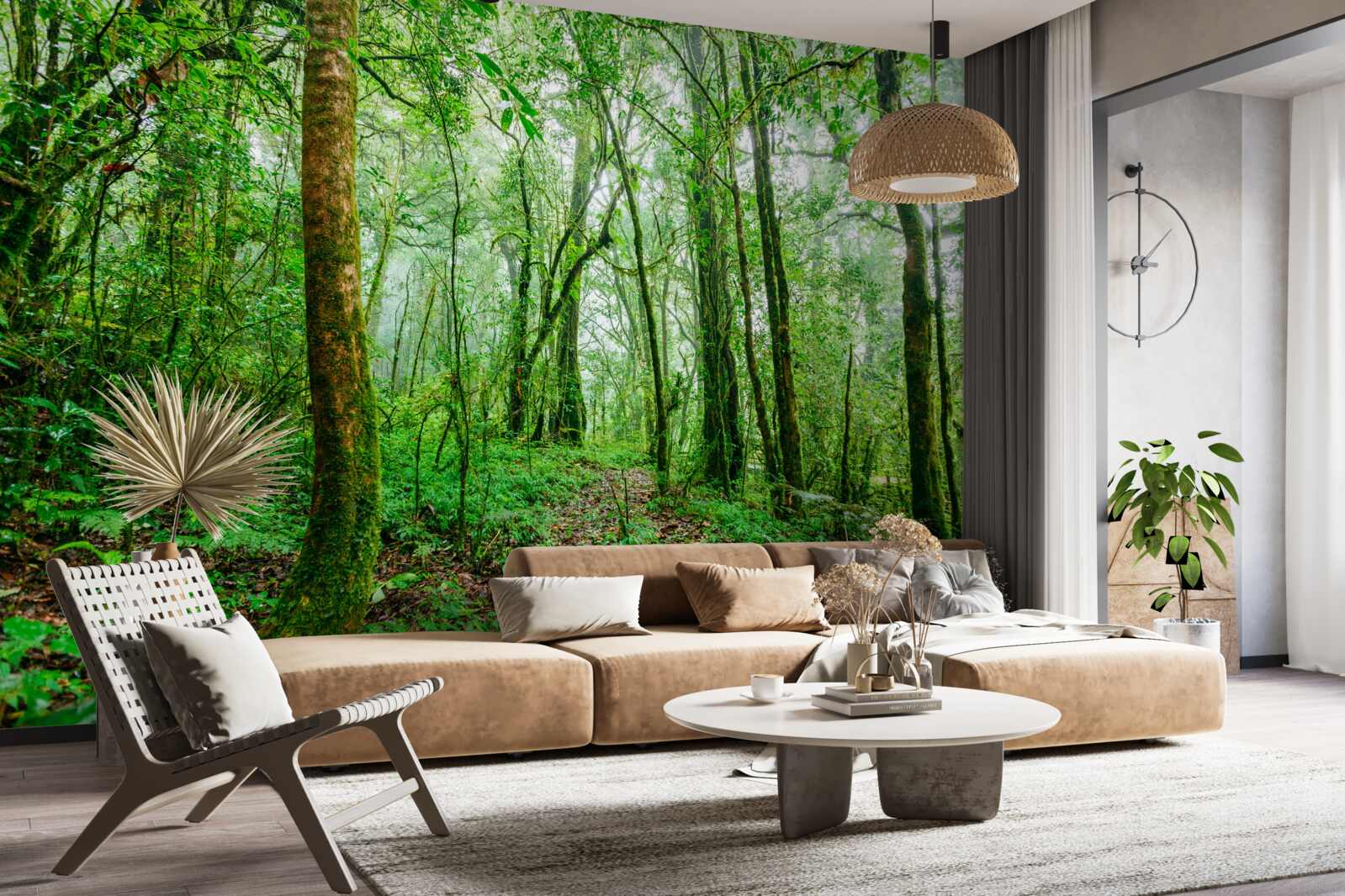 Fotobehang bos opgefrist na de regen werd smaragdgroen