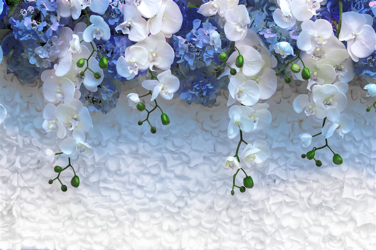 Fotobehang vallende blauwe en witte bloemen