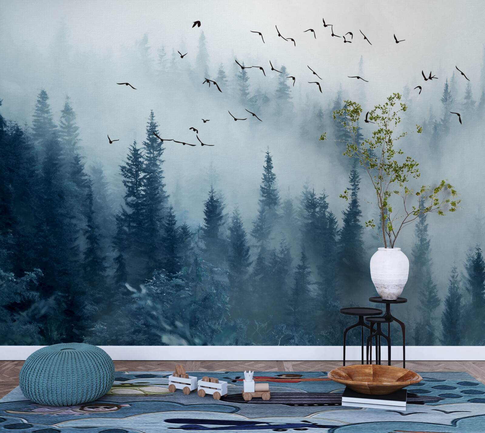 Fotobehang een zwerm vogels vliegt over een in mist gehuld bos