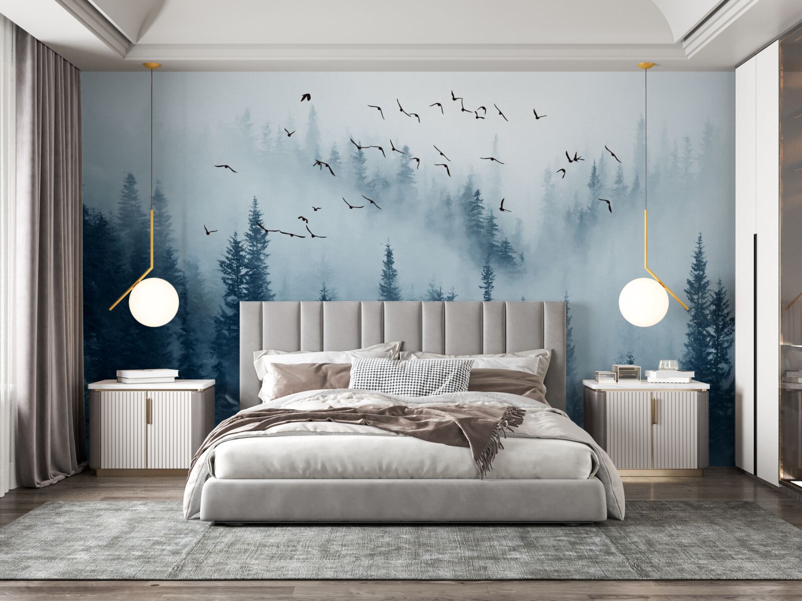 Fotobehang een zwerm vogels vliegt over een in mist gehuld bos