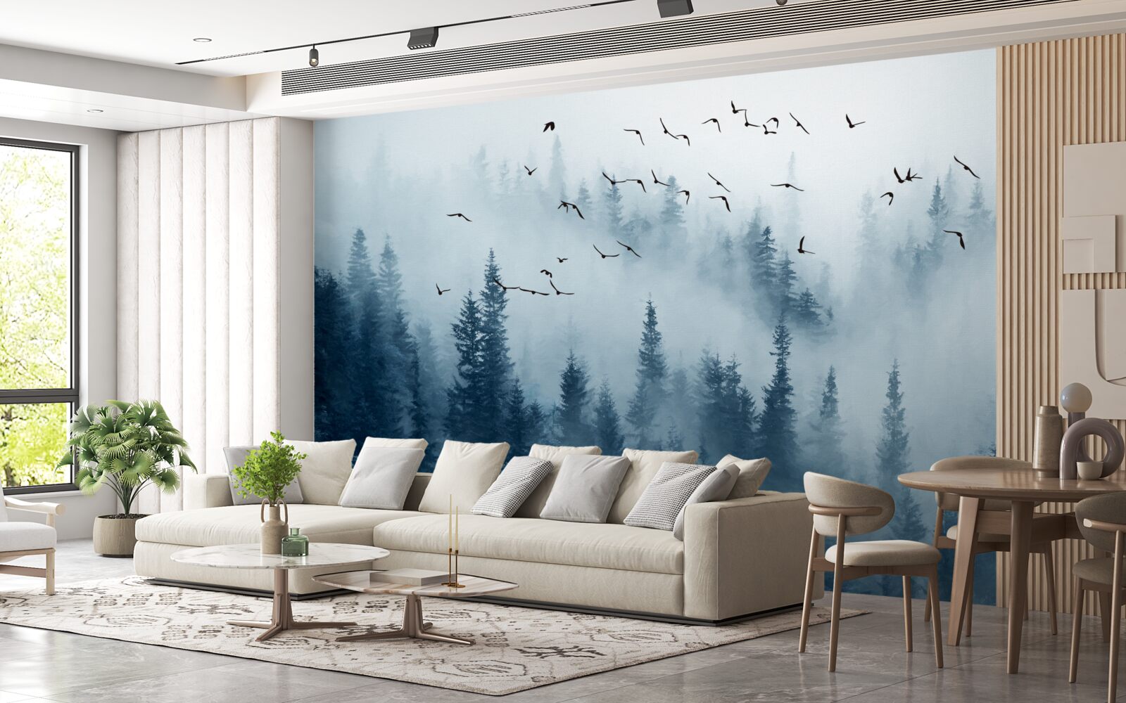 Fotobehang een zwerm vogels vliegt over een in mist gehuld bos