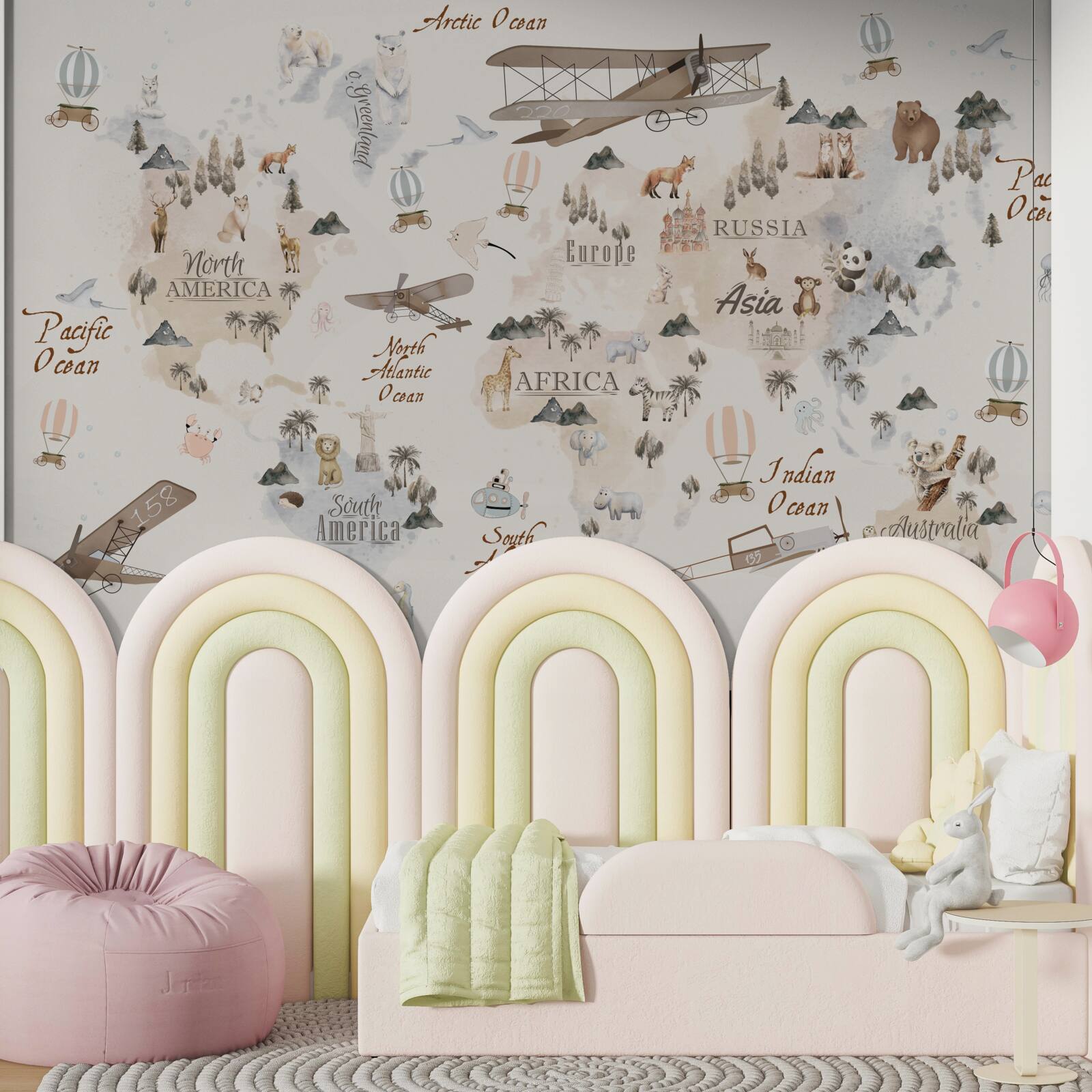 Fotobehang wereldkaart met afbeeldingen van verschillende dieren en transportmiddelen