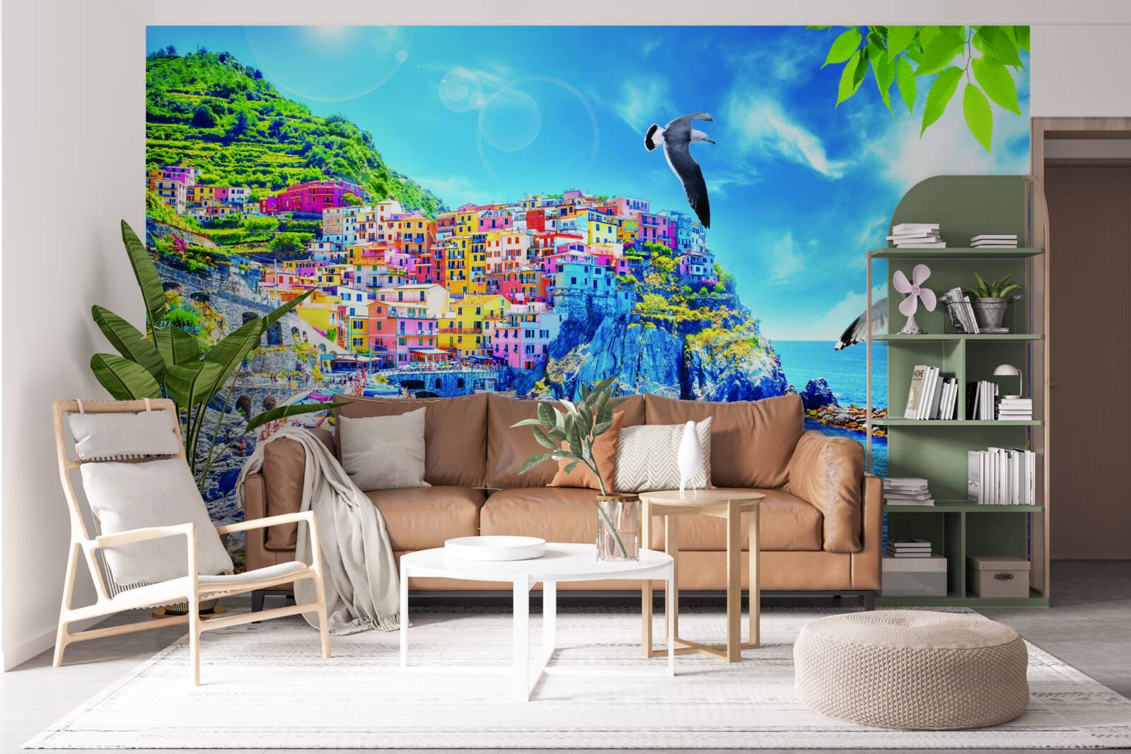 Fotobehang klein stadje aan zee, op prachtige kliffen, badend in helder licht