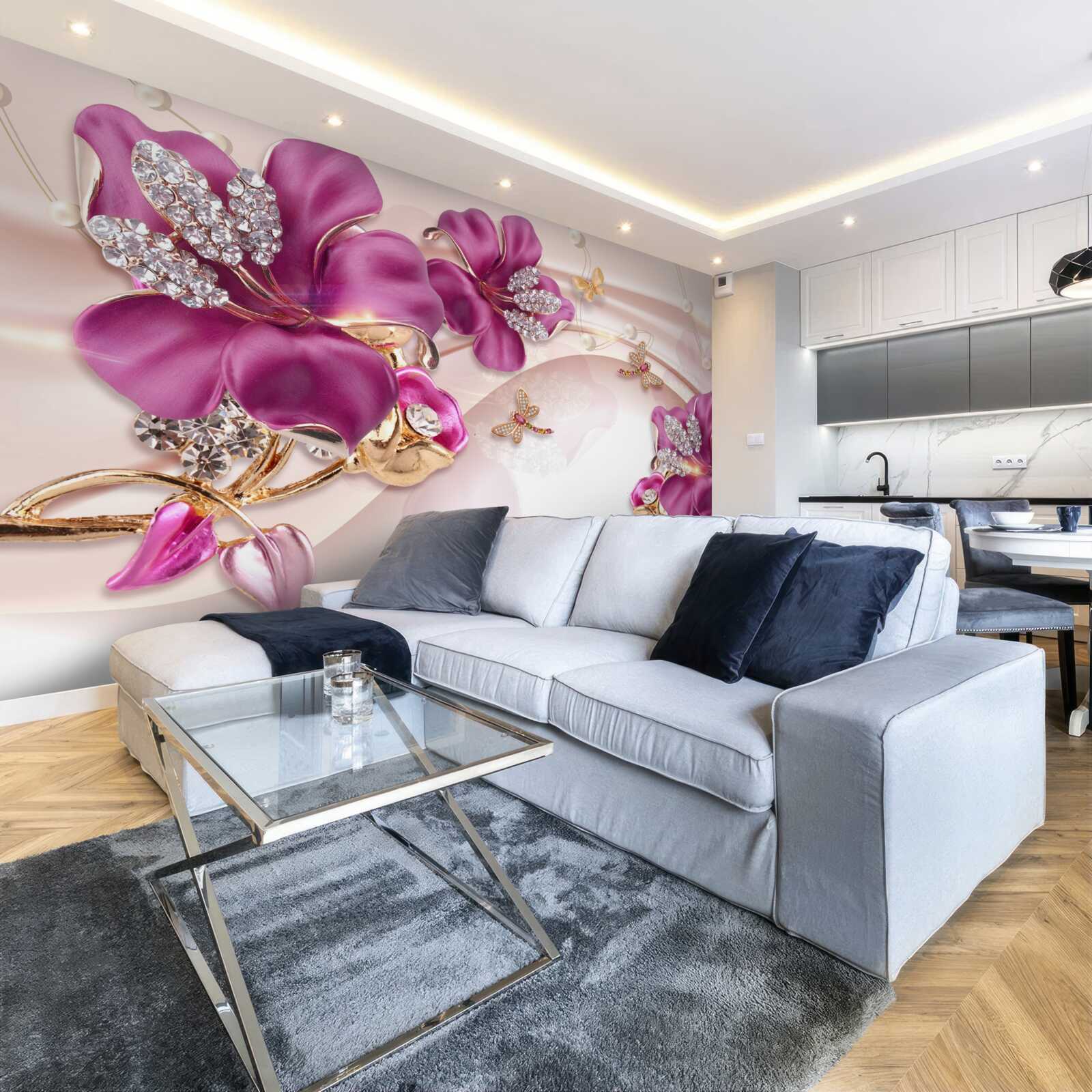 Fotobehang paarse bloemblaadjes omringd door parels en goud